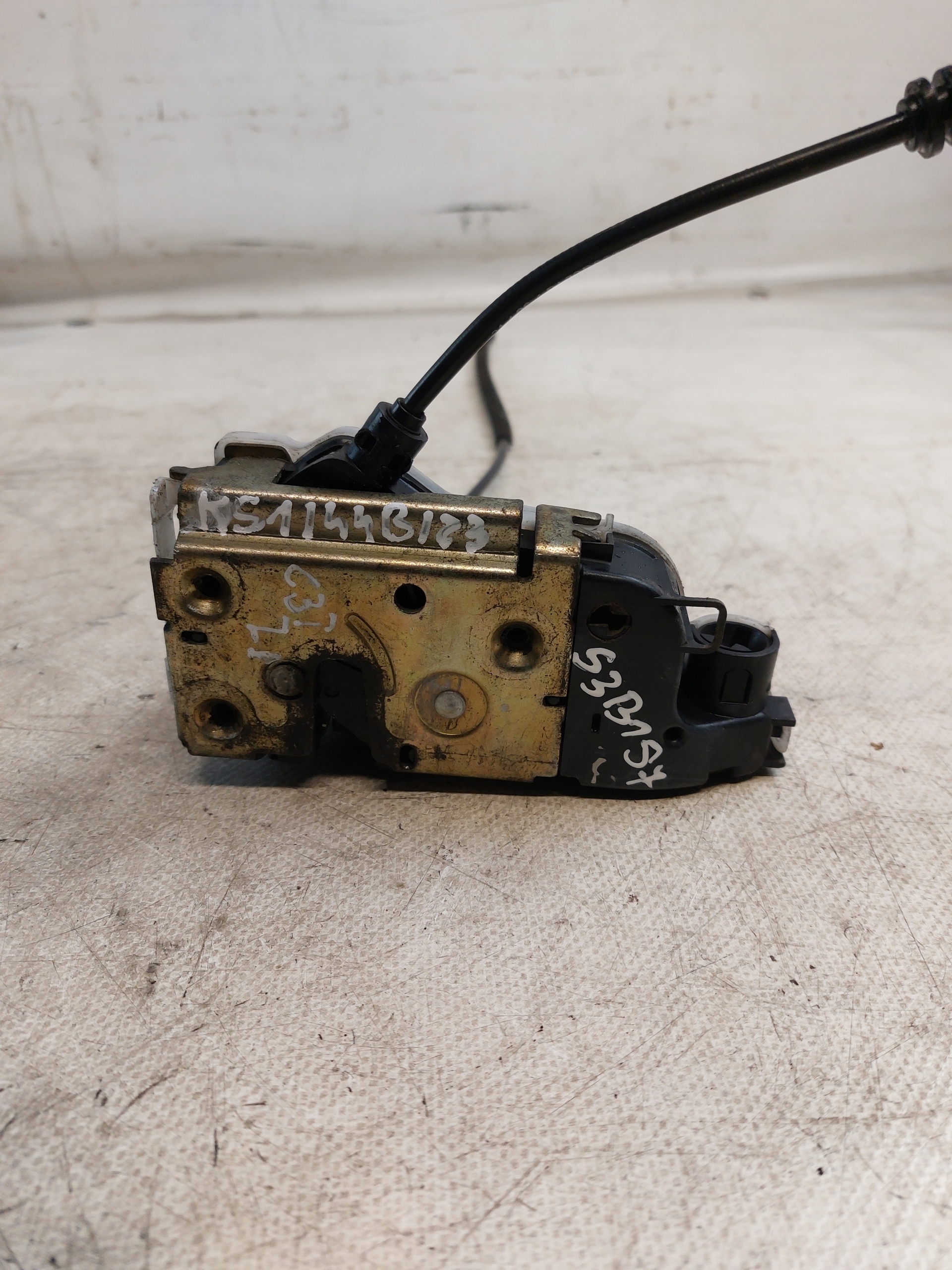 lock door left front CITROEN C3 and 5PIN