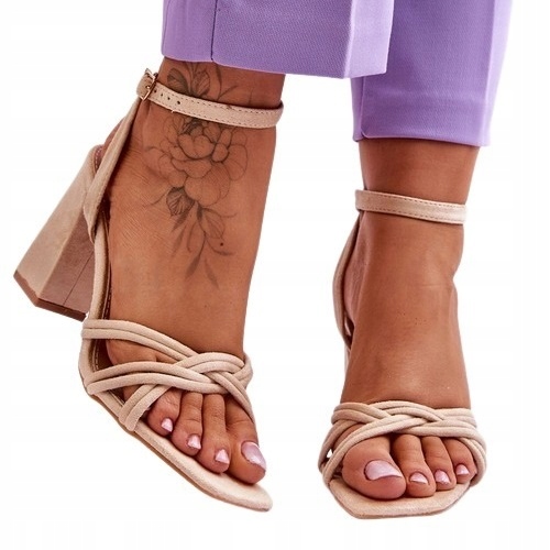 

Klasyczne Zamszowe Sandały Na Słupku Bernett 36