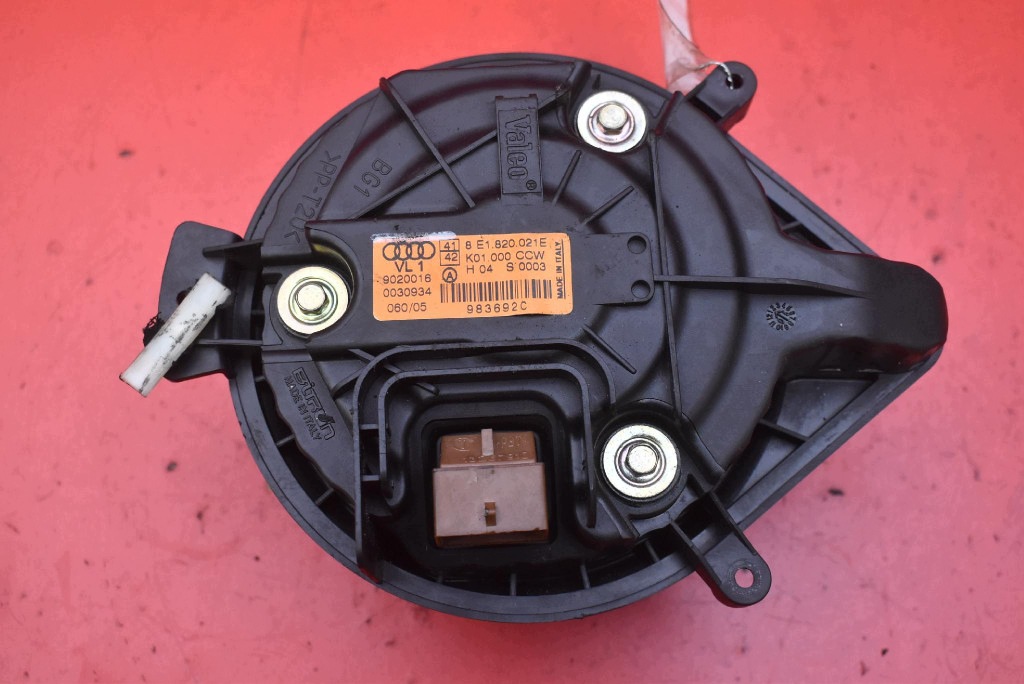 kúrenie ventilátor klími EU 8E1820021E AUDI A4 B7 04-08