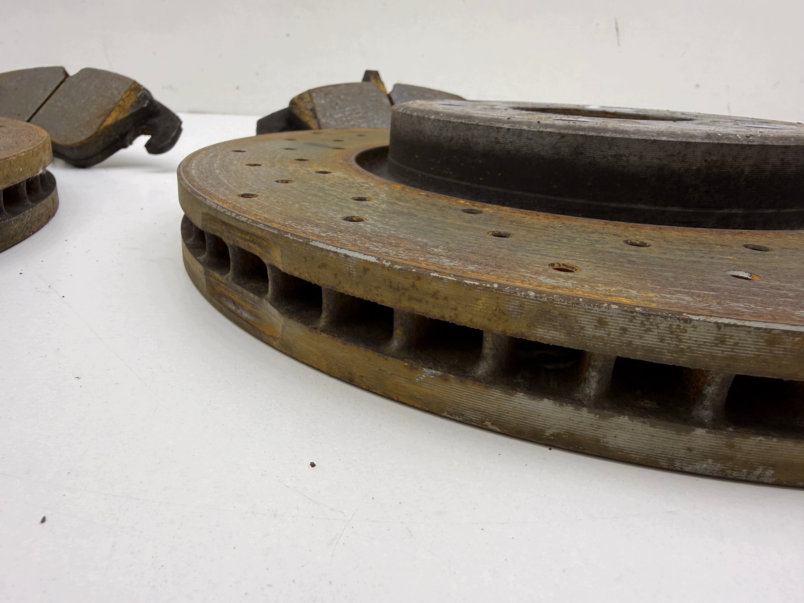 AUDI A6 C7 2.0 TDI CNH discs + plates ZIMMERMANN KOMPLET front