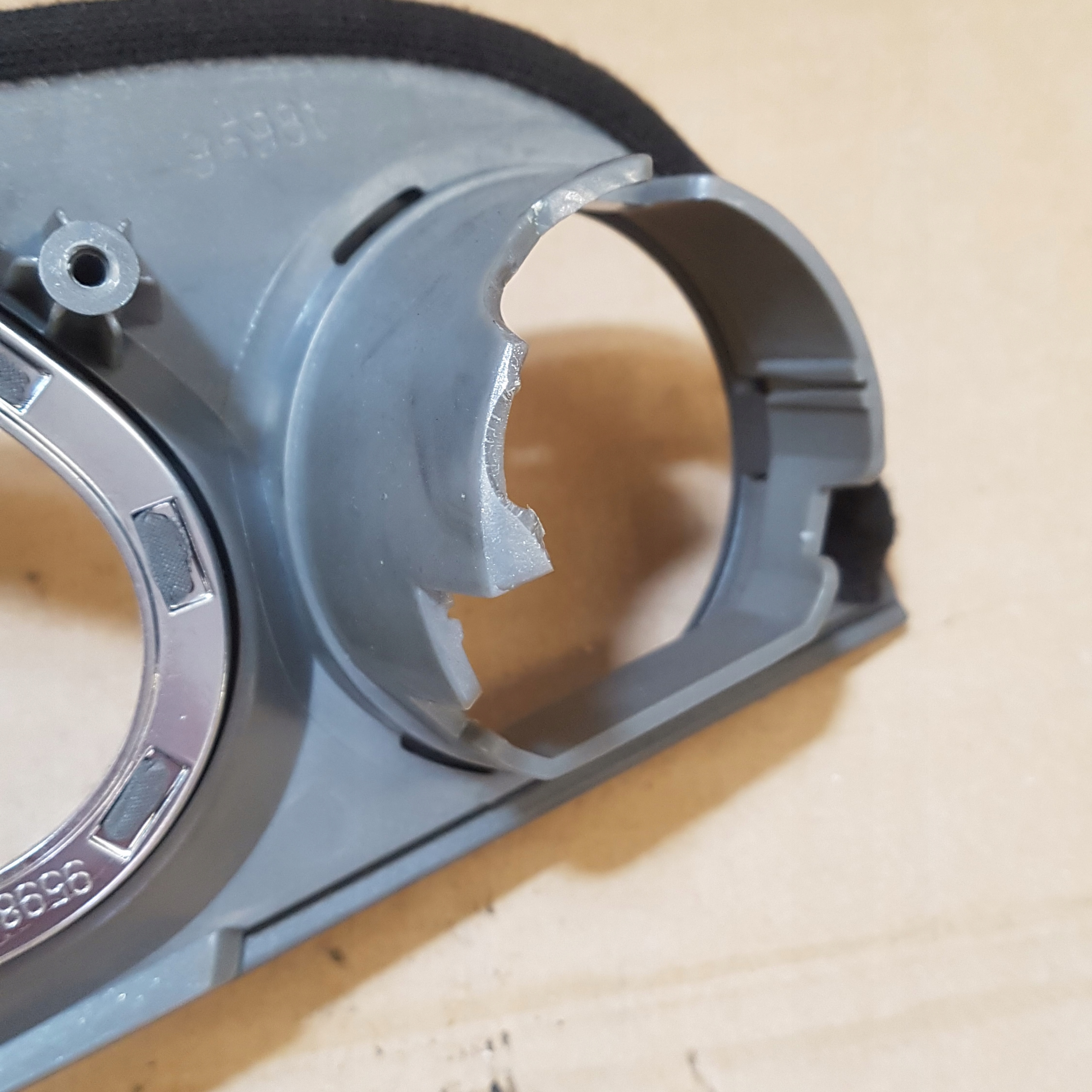 RAHMEN Blende Abdeckung des Kombiinstruments AUDI A6-C6 3.0 TDI 4F1857115