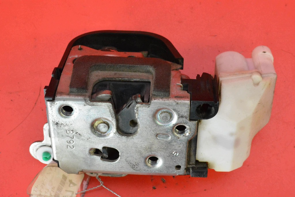 lock door left front front EU ALFA ROMEO 147 3D 00-04