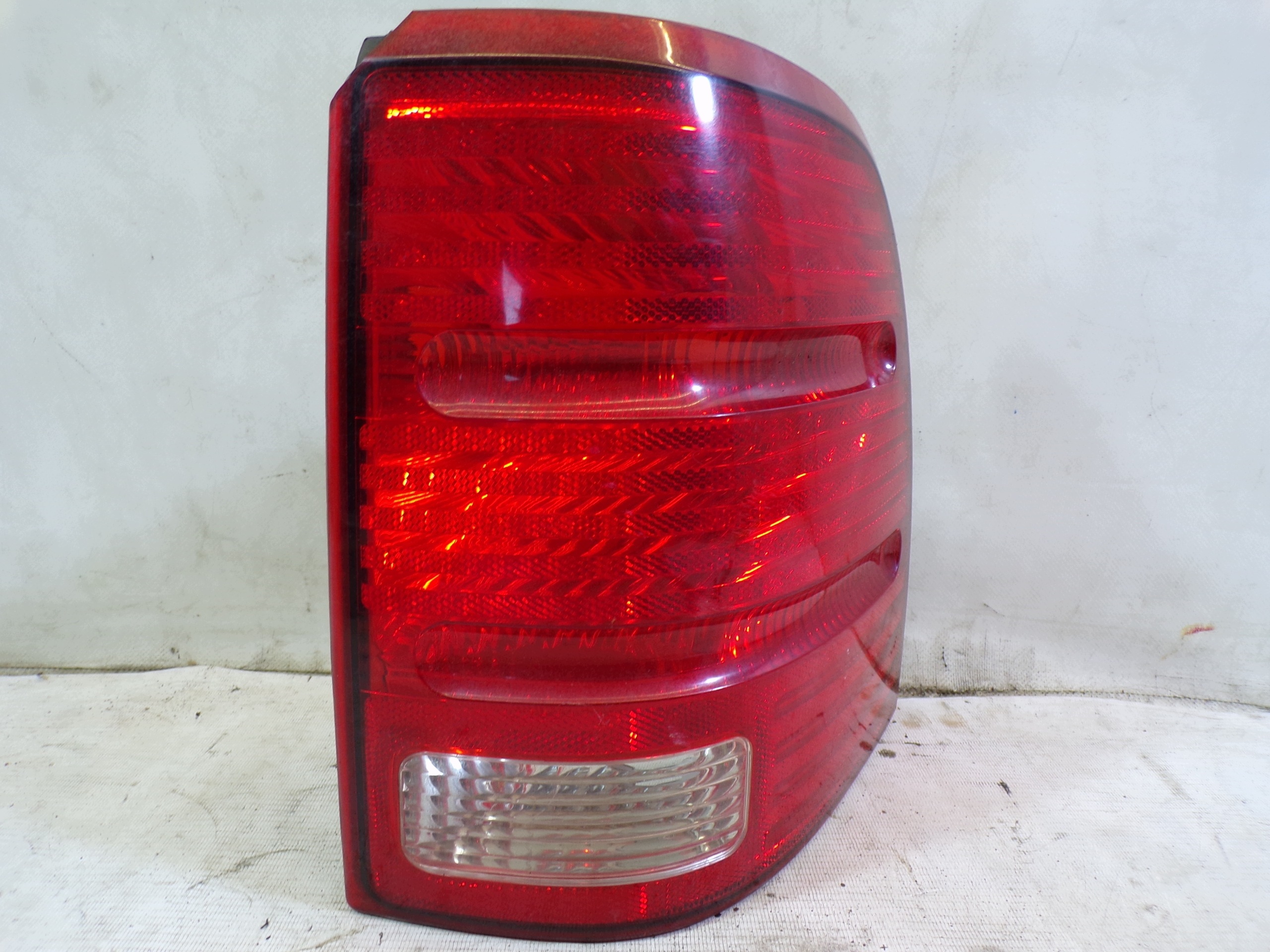 light rear rear part right FORD EXPLORER 3 III