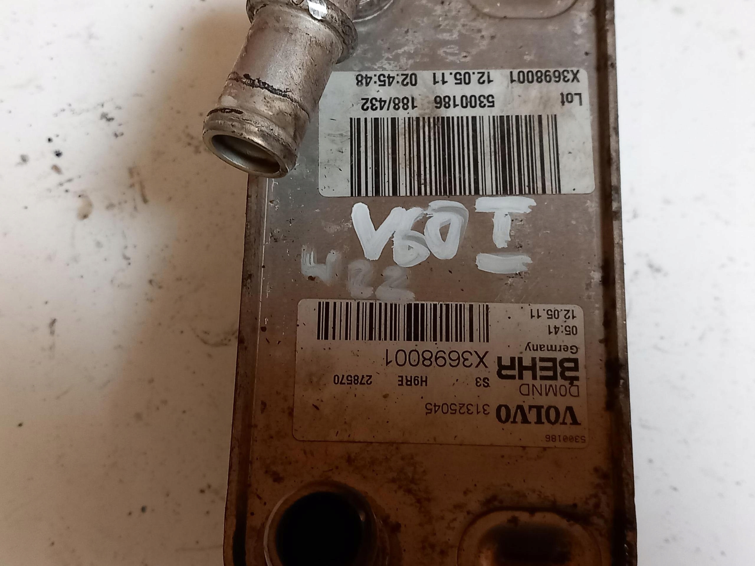 radiatore olio VOLVO V60 e 2.0D 163KM 31325045 13-16