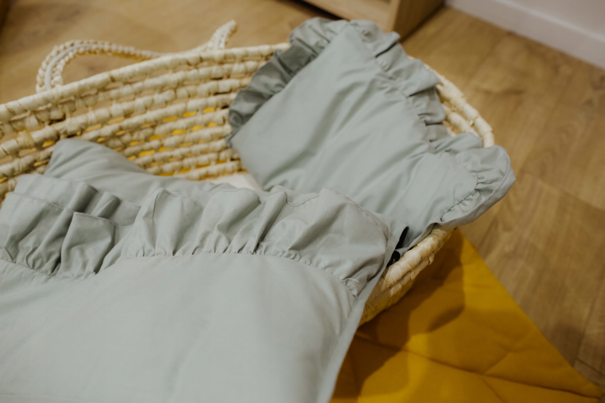 KOMPLET POŚCIELI DO WÓZKA-2el FALBANKI brudny róż, puder Marka BabyRaj