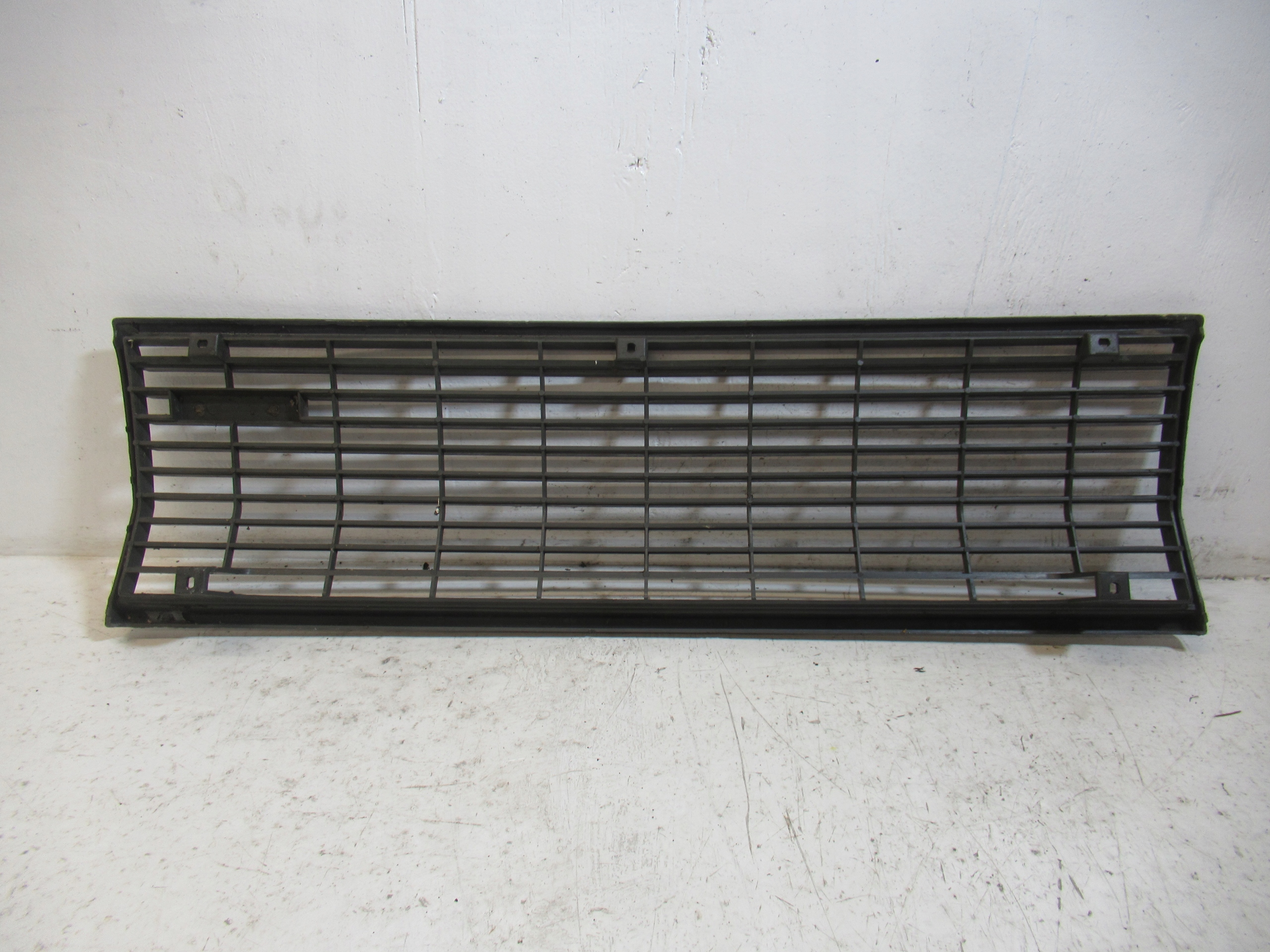 Grill Grill MAZDA 323 395350711 1978