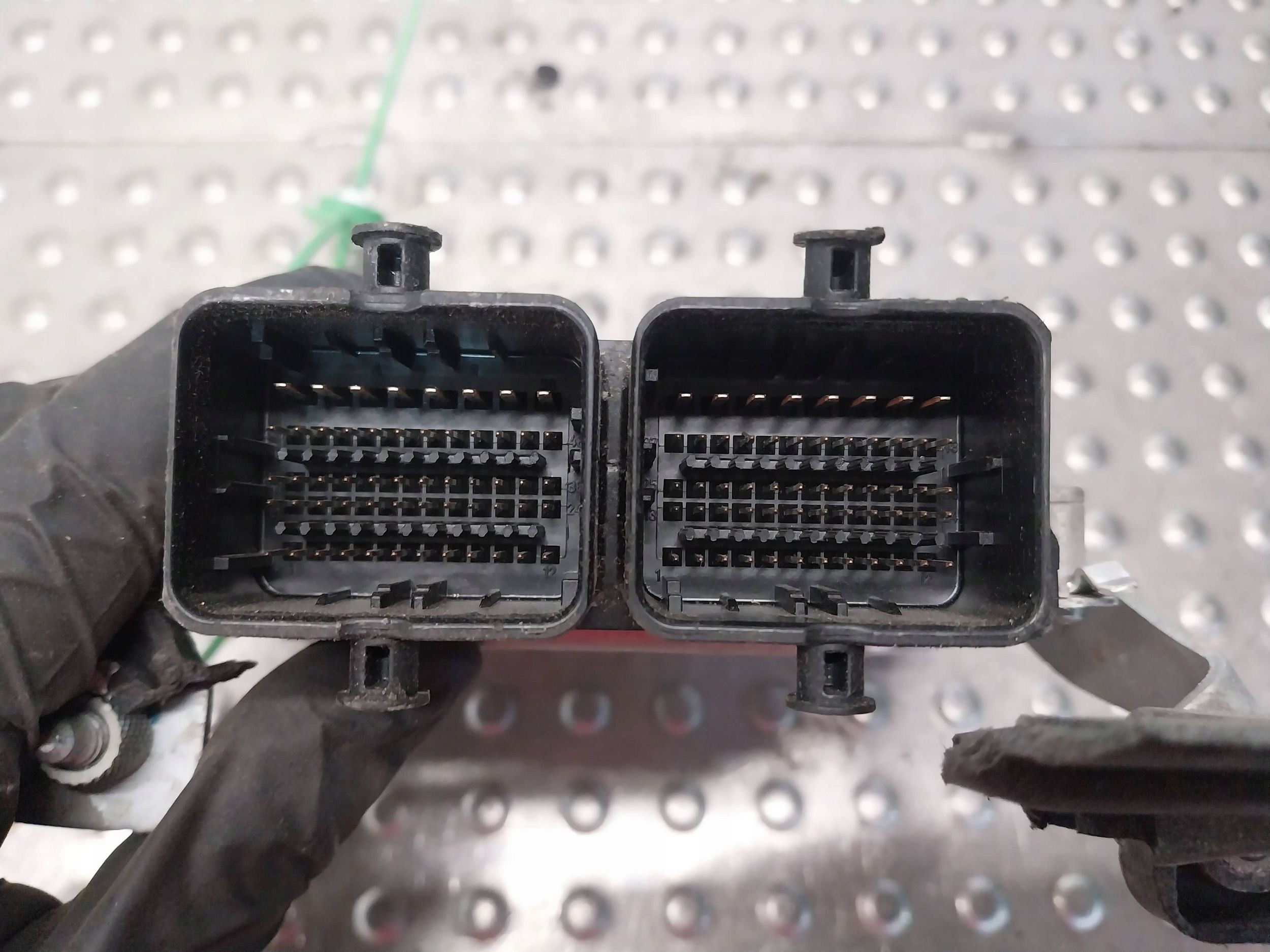 computer control unit of the engine 04C907309P VW UP MII CITIGO 1.0 MPI