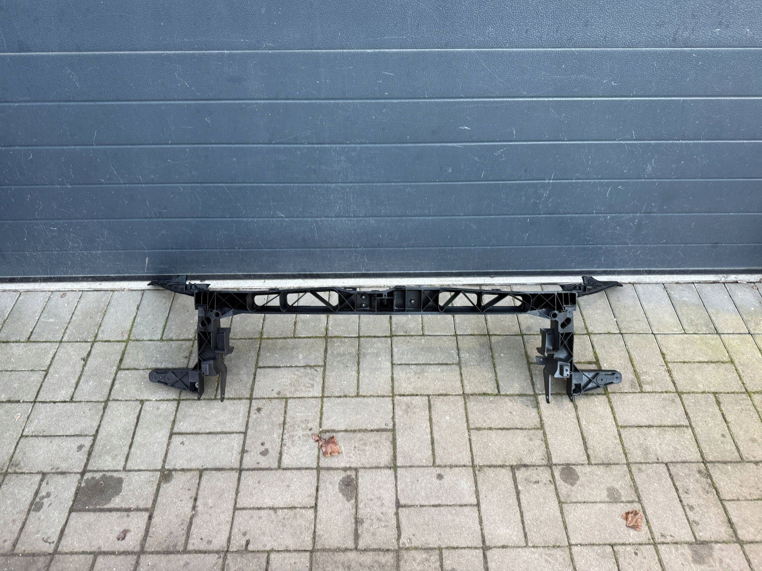 Mercedes A 177 tension belt front pillar iron