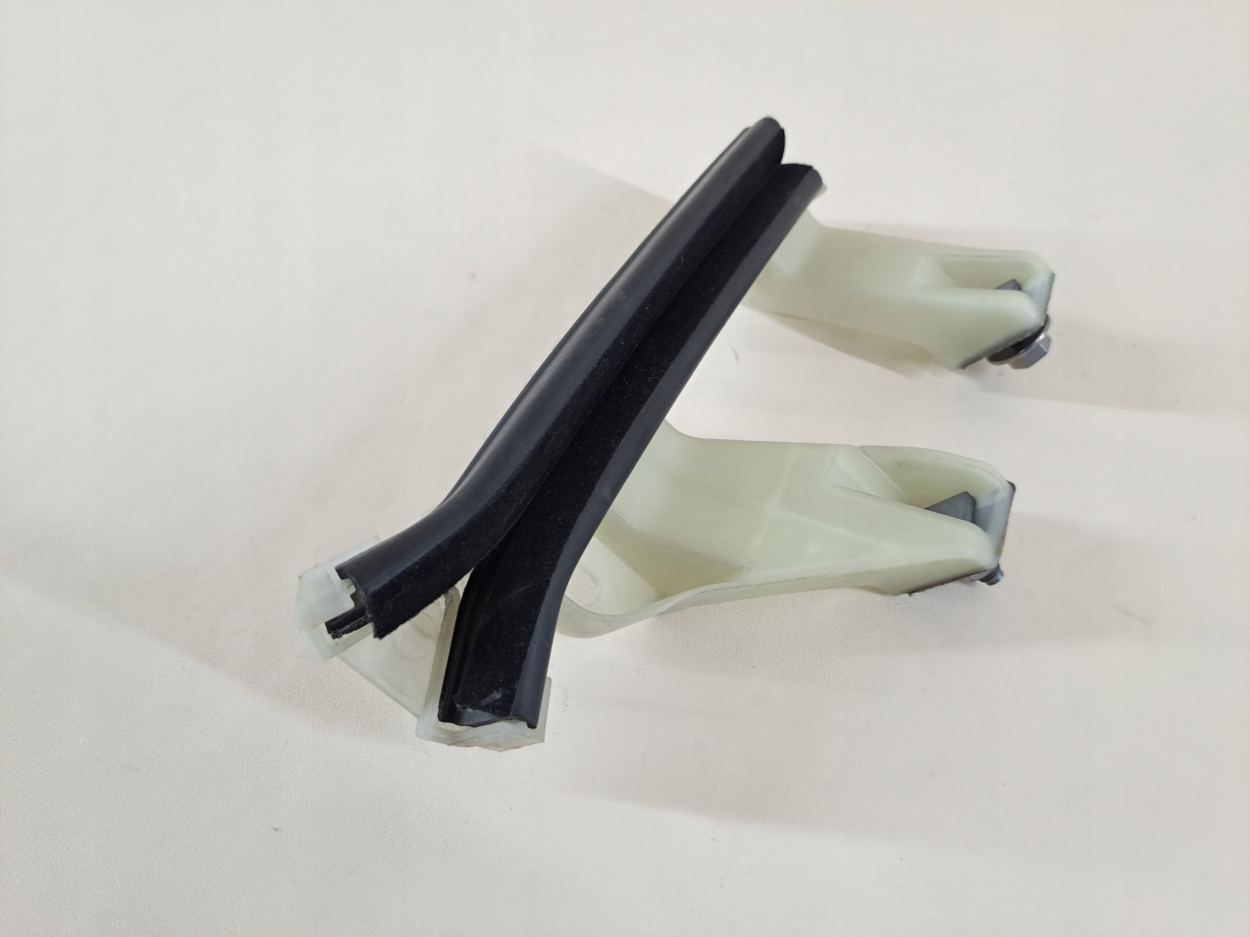 PROWADNICA windows door left front left front DACIA LOGAN III SANDERO 21r