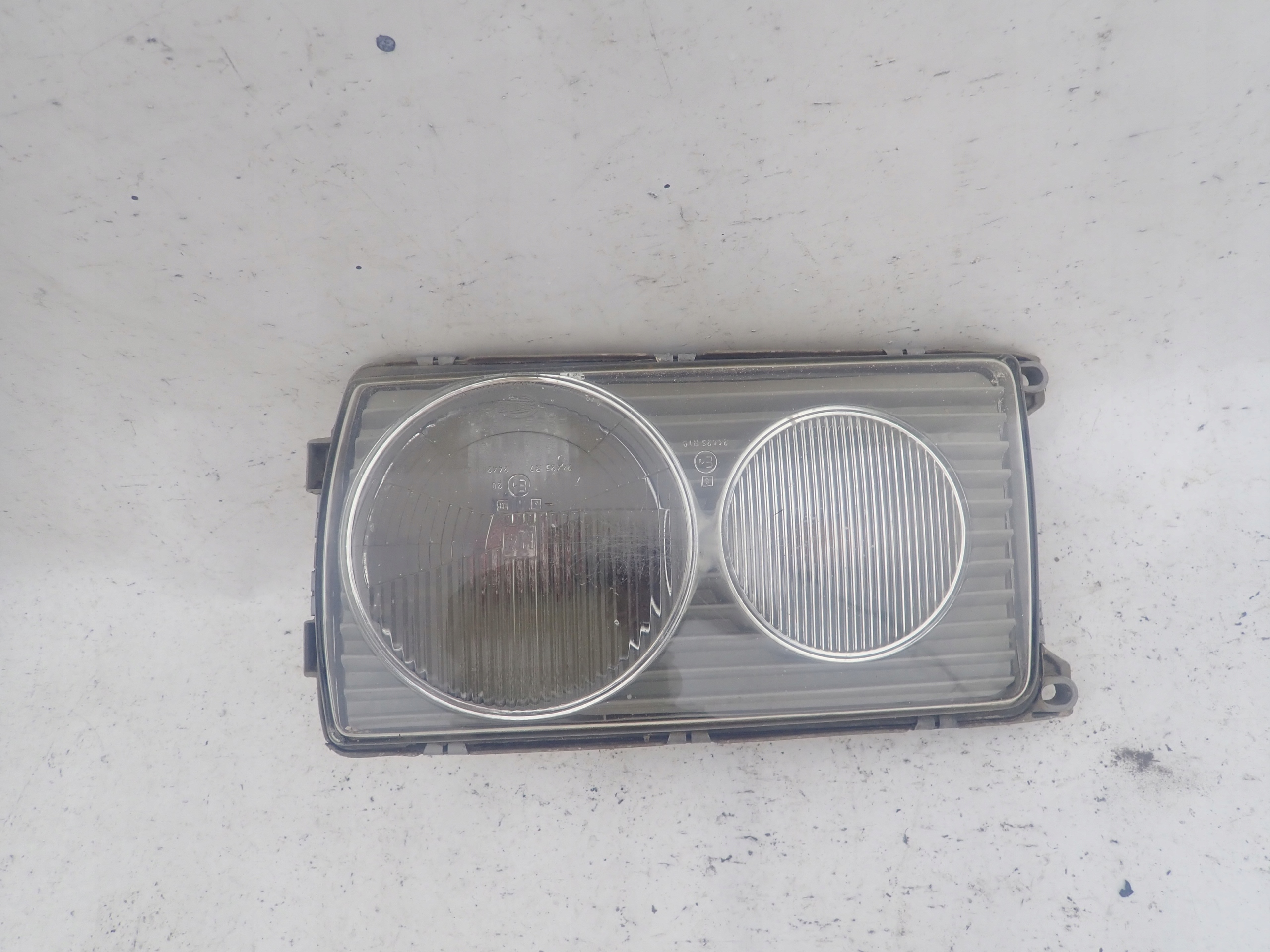 MERCEDES W123 light right front front
