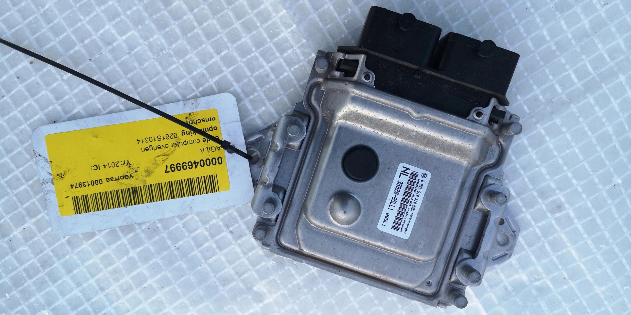 OPEL AGILA computer 0261S10314 33920-85LL1 ECU