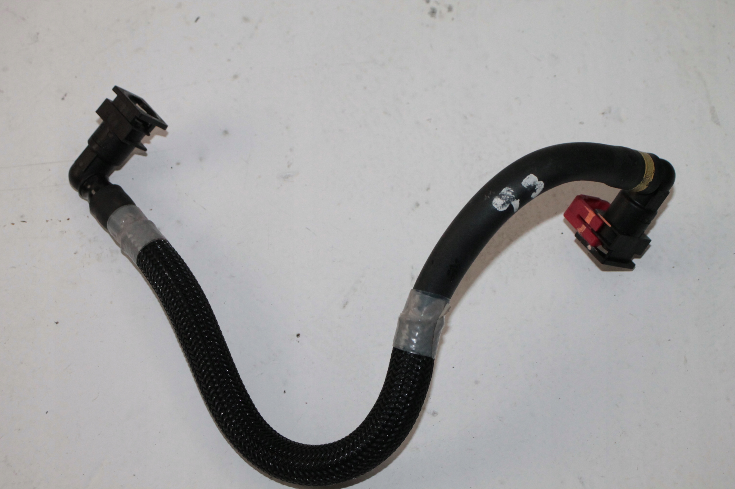 85 - KAWASAKI Z1000 12-19 топливопровод