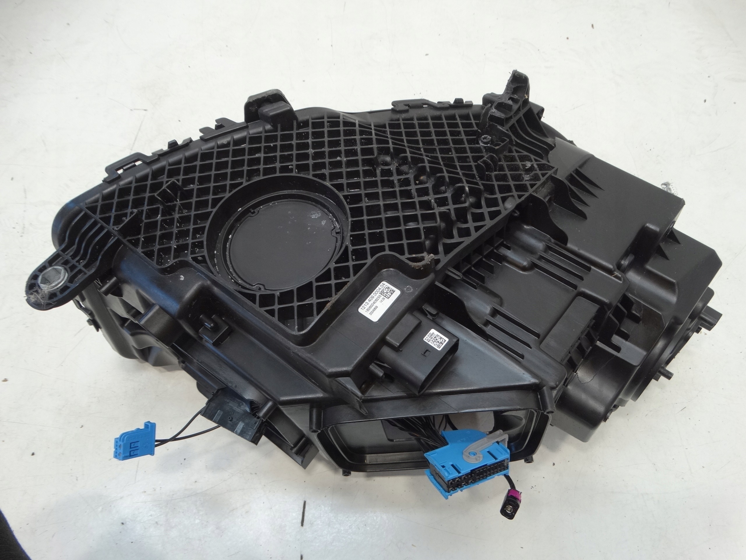 light REFLEKTOR left front MERCEDES GLC X254 12130030210L