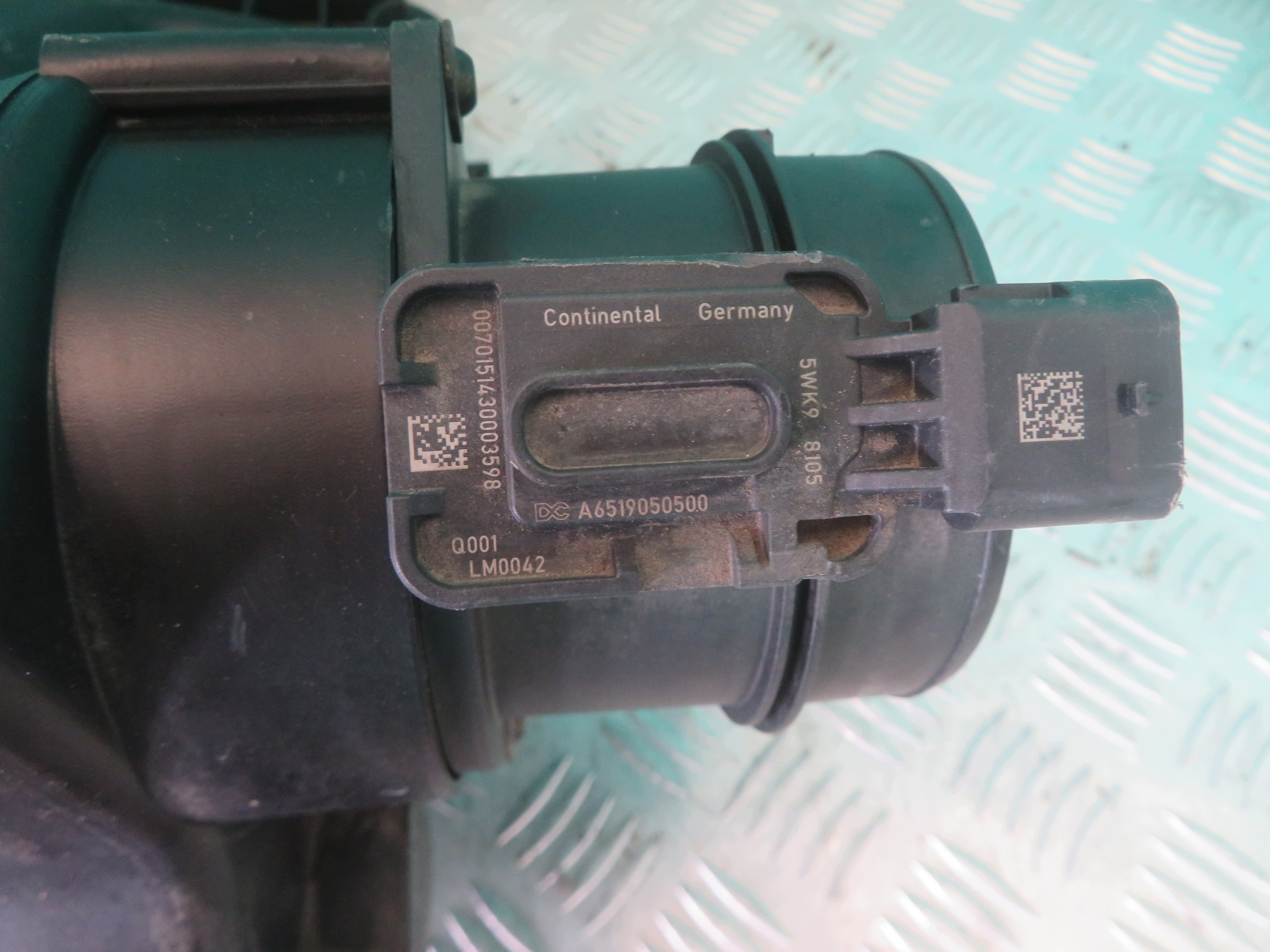 luftfiltergehäuse Z PRZEPLYWOMIERZEM MERCEDES SPRINTER A0000907801