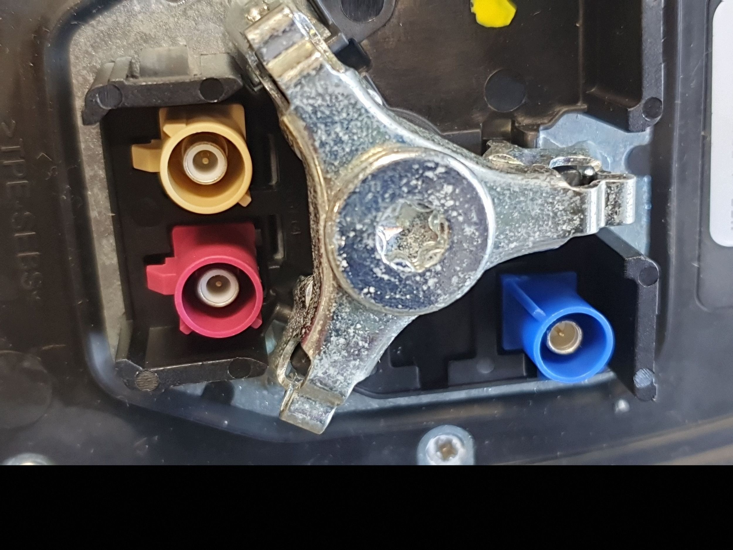 Audi Q7 4M Antenne GPS (pletwa) 4M0035503F LS9R