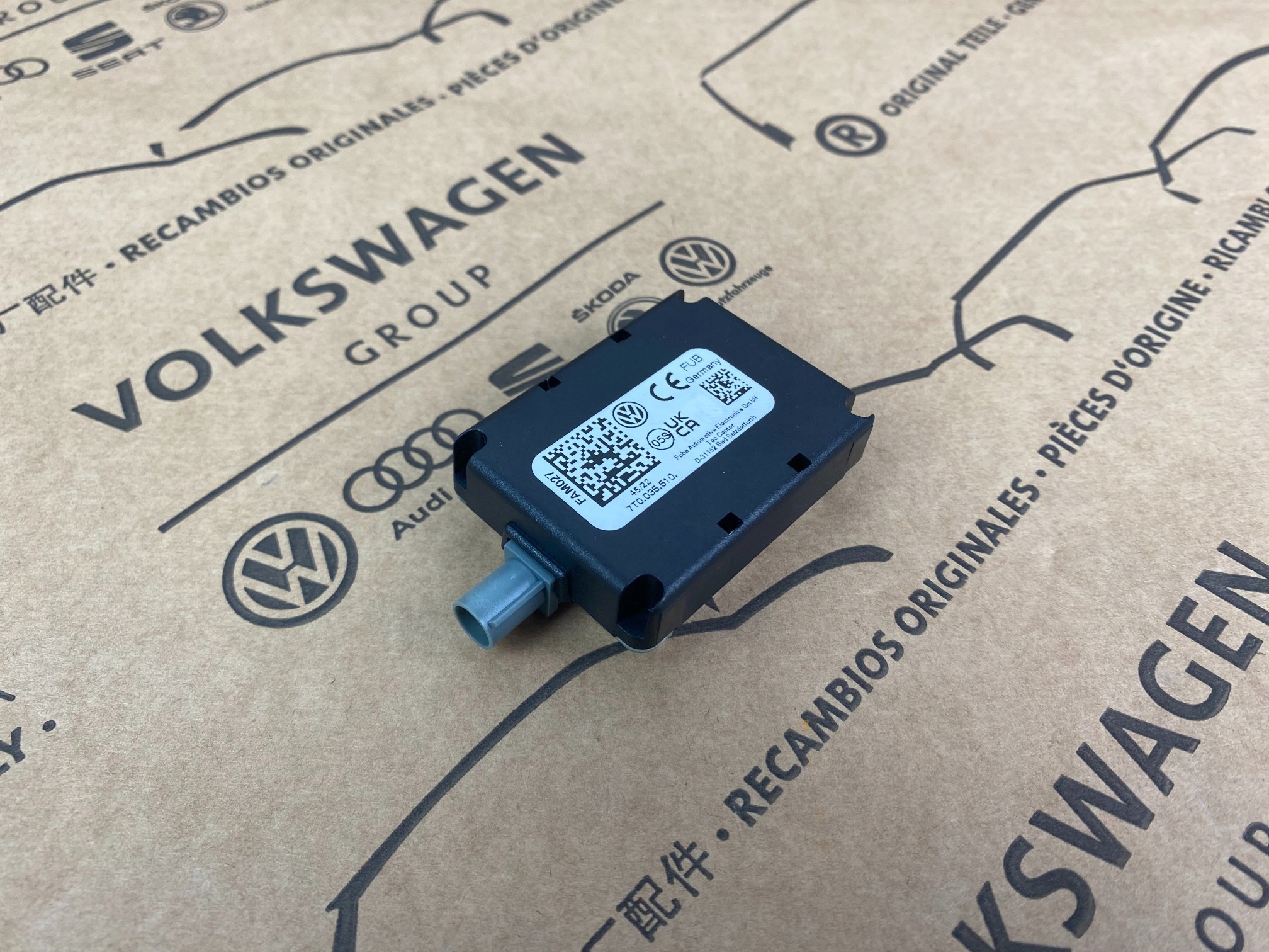 Gd Vw T7 Anténa Automobilovej Komunikácie 7T0035510 Originál