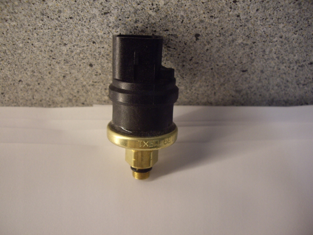 Snímač tlaku Honeywell 78243-16.0HG-05