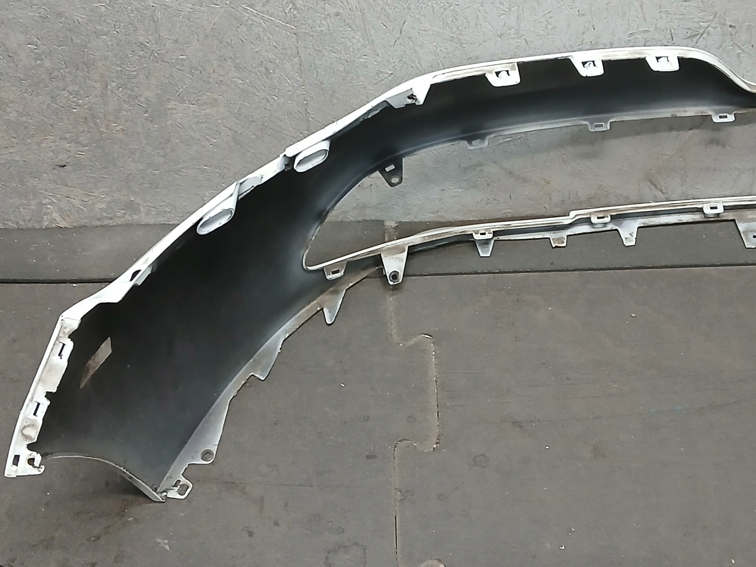 nárazník predok RENAULT CLIO IV 4