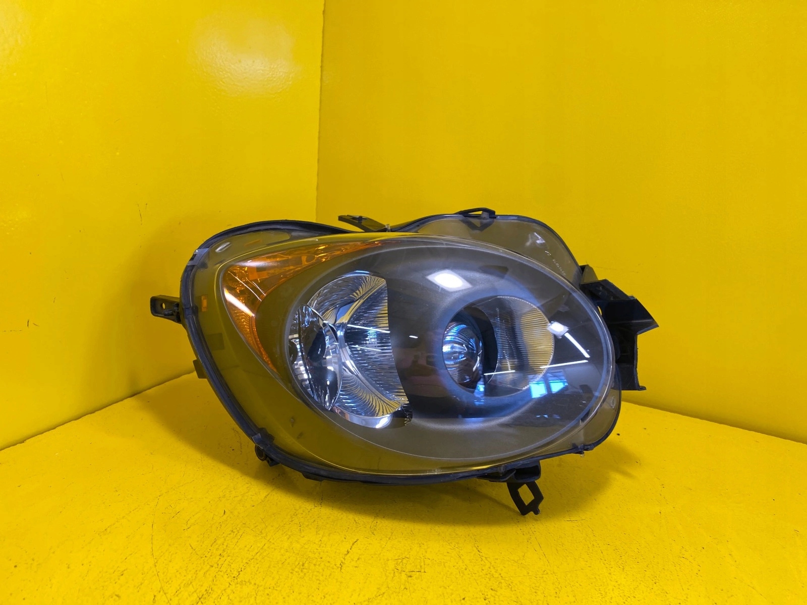 light left Alfa Romeo Mito Xenon