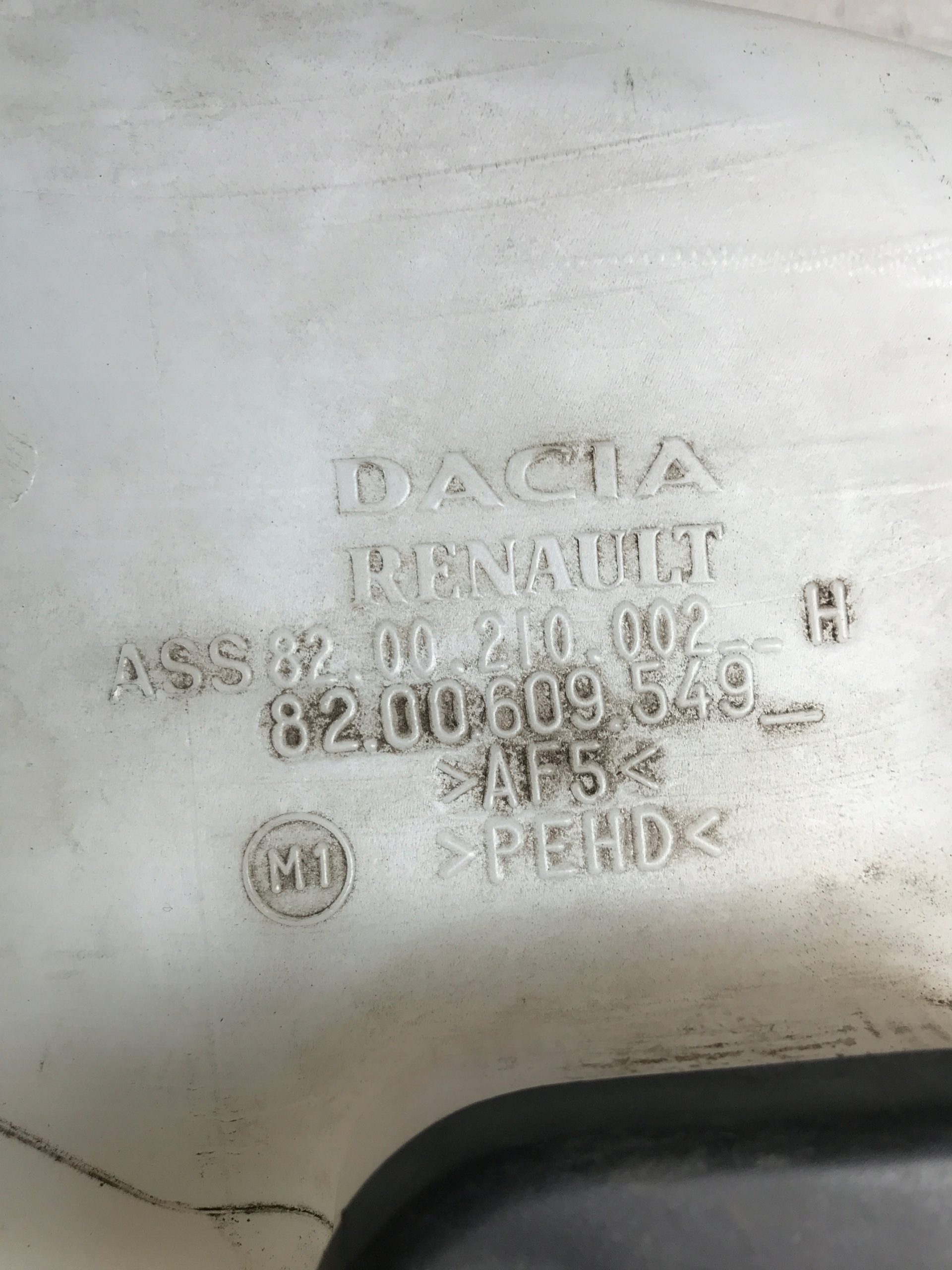 washer fluid tank DACIA SANDERO 8200210002H