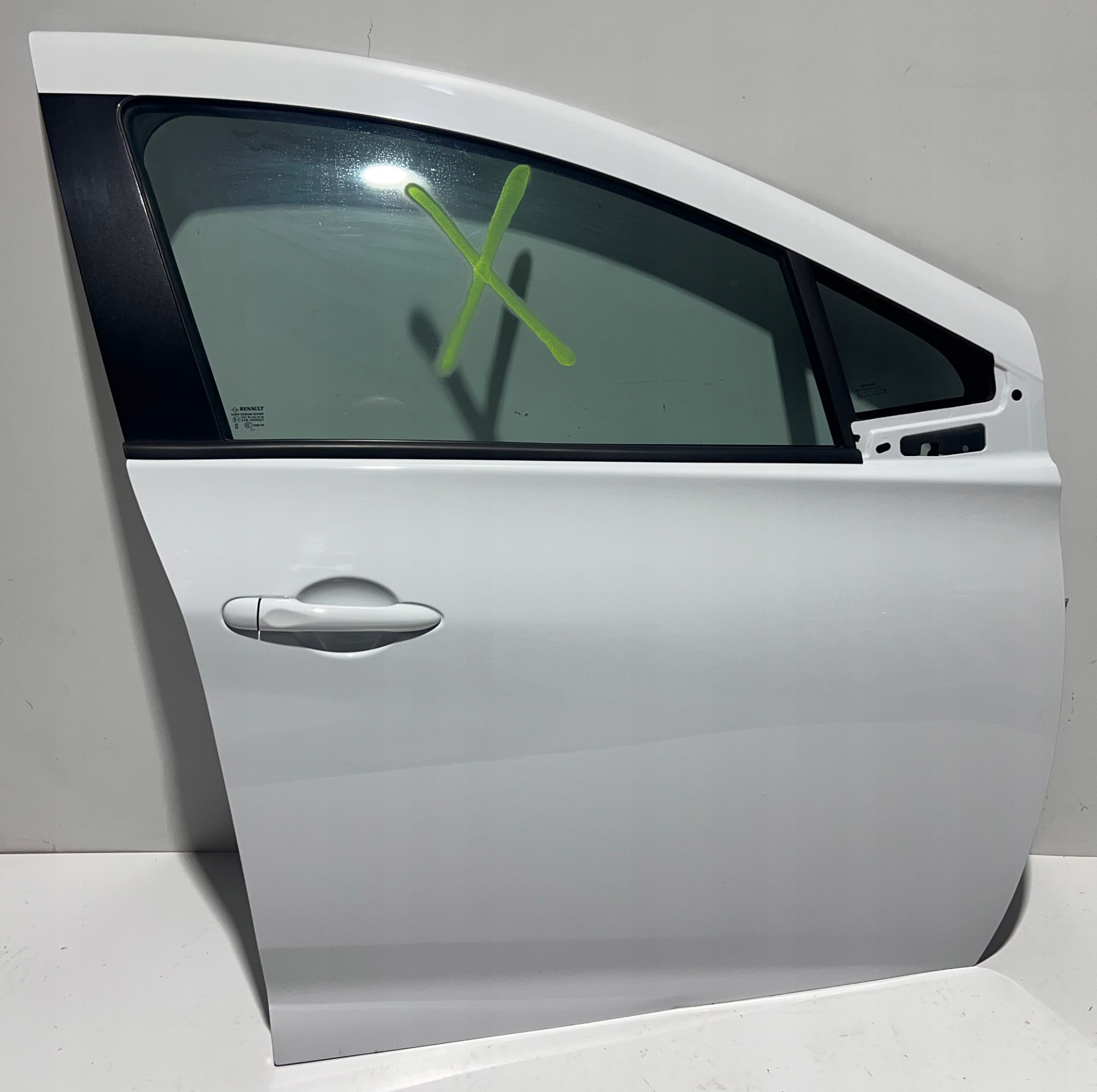 RENAULT ZOE II DRZWI PRAWY PRZÓD OV369