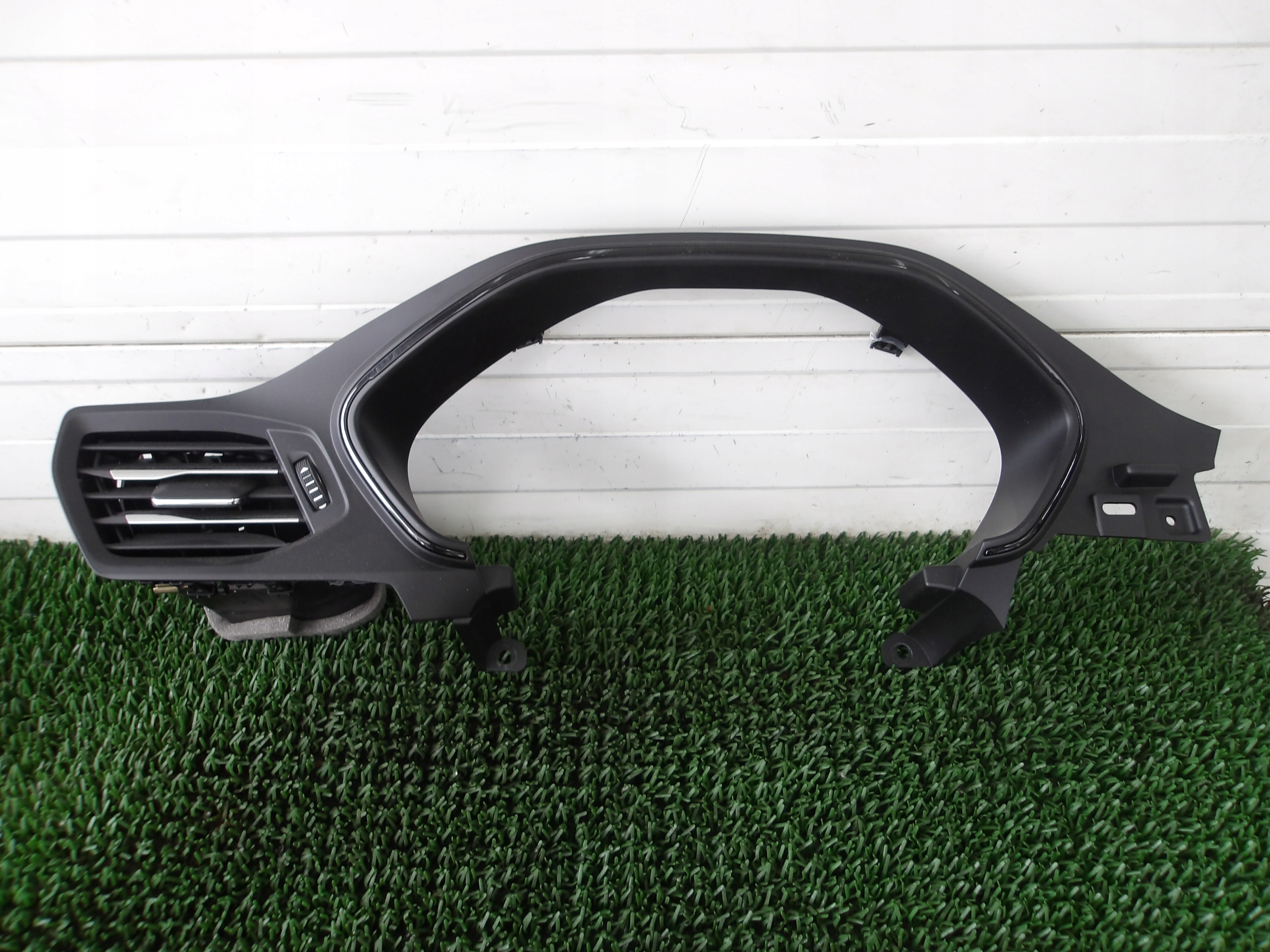 FORD FOCUS MK4 18- instrument panel frame ST-LINE EUROPA