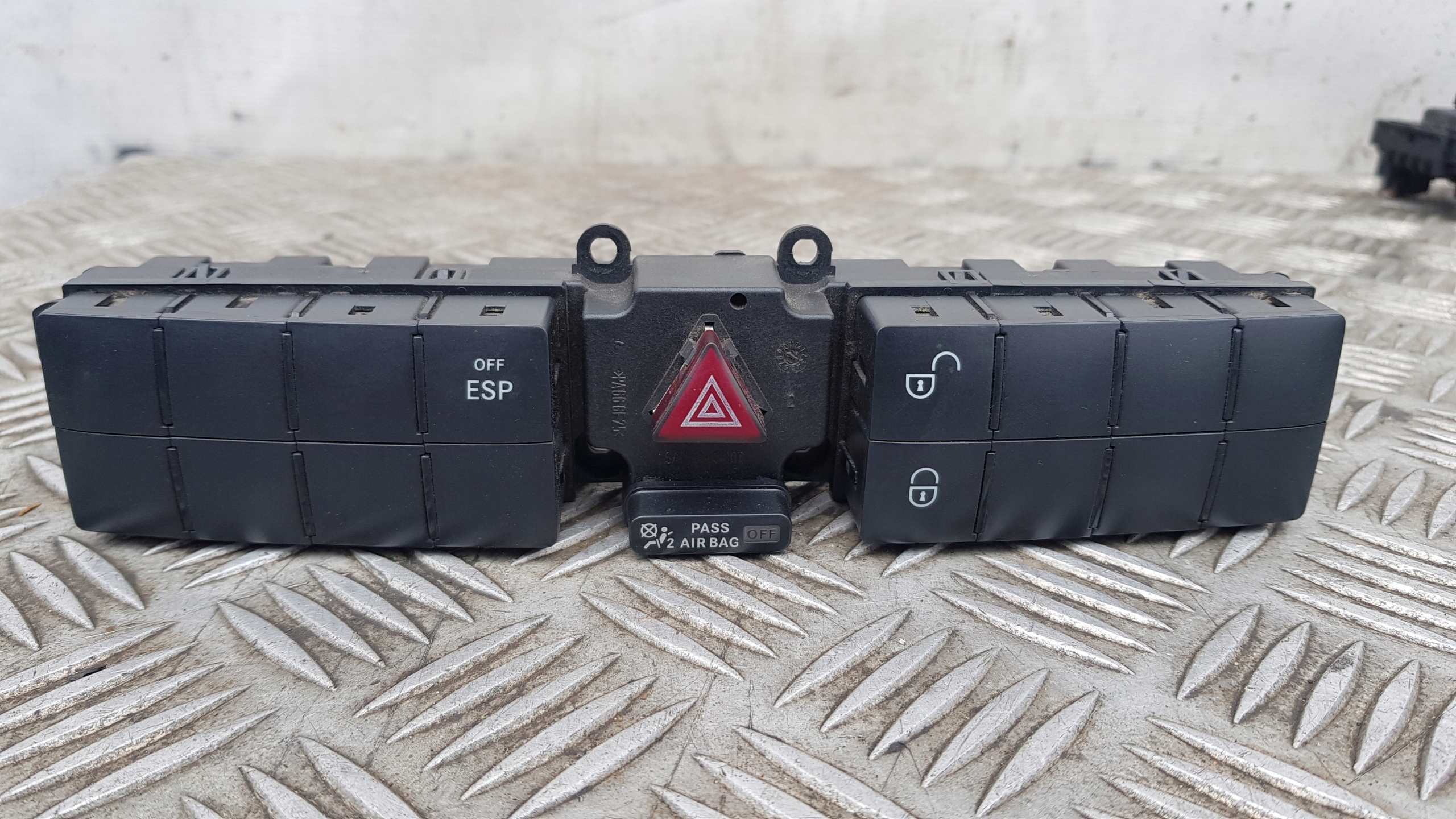 MERCEDES W203 lift window control switch PANEL central 2038702510
