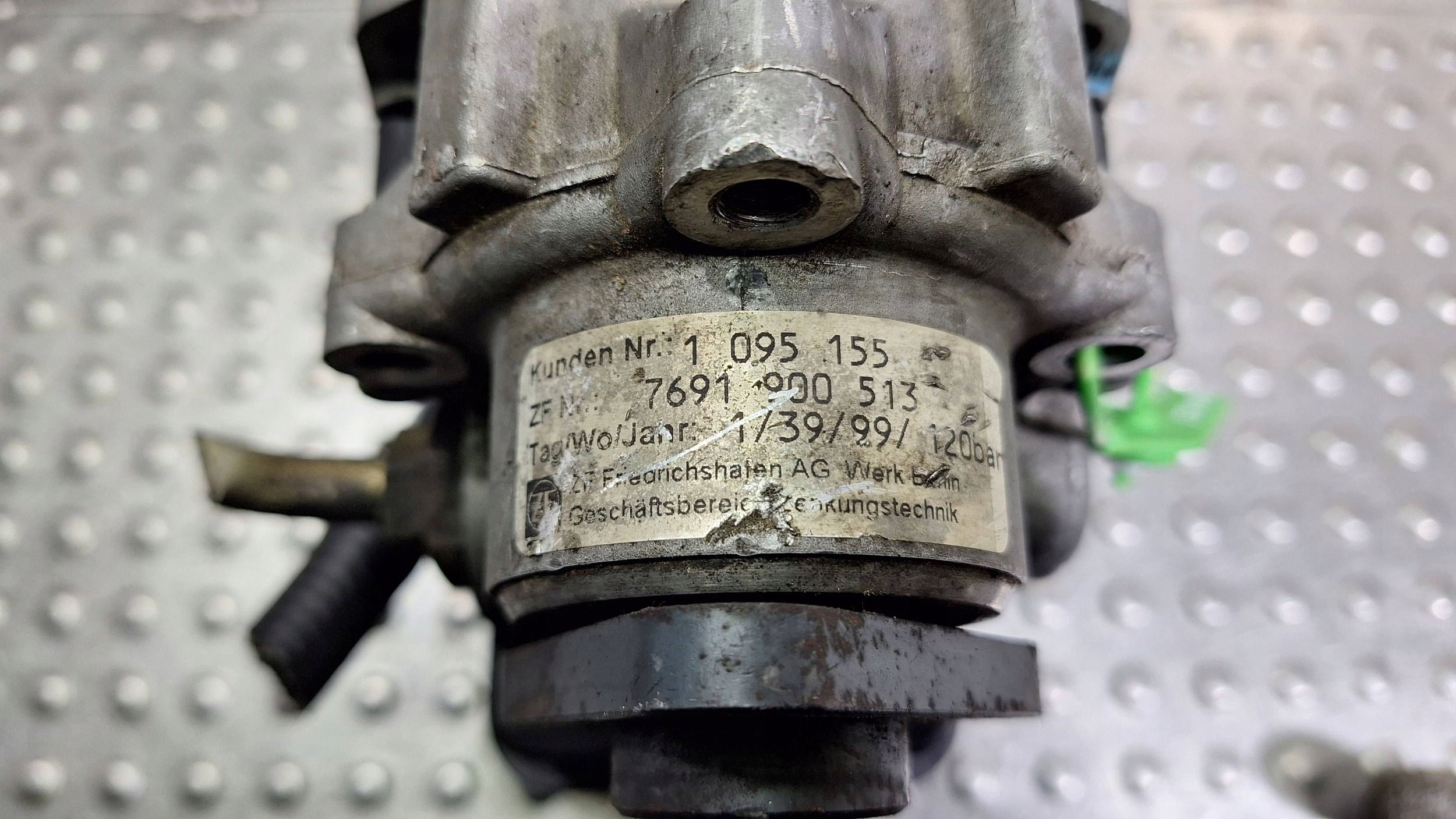 servo pump 1095155 7691900513 BMW E46 E39 X5 E53 2.5D 3.0D M47 M57