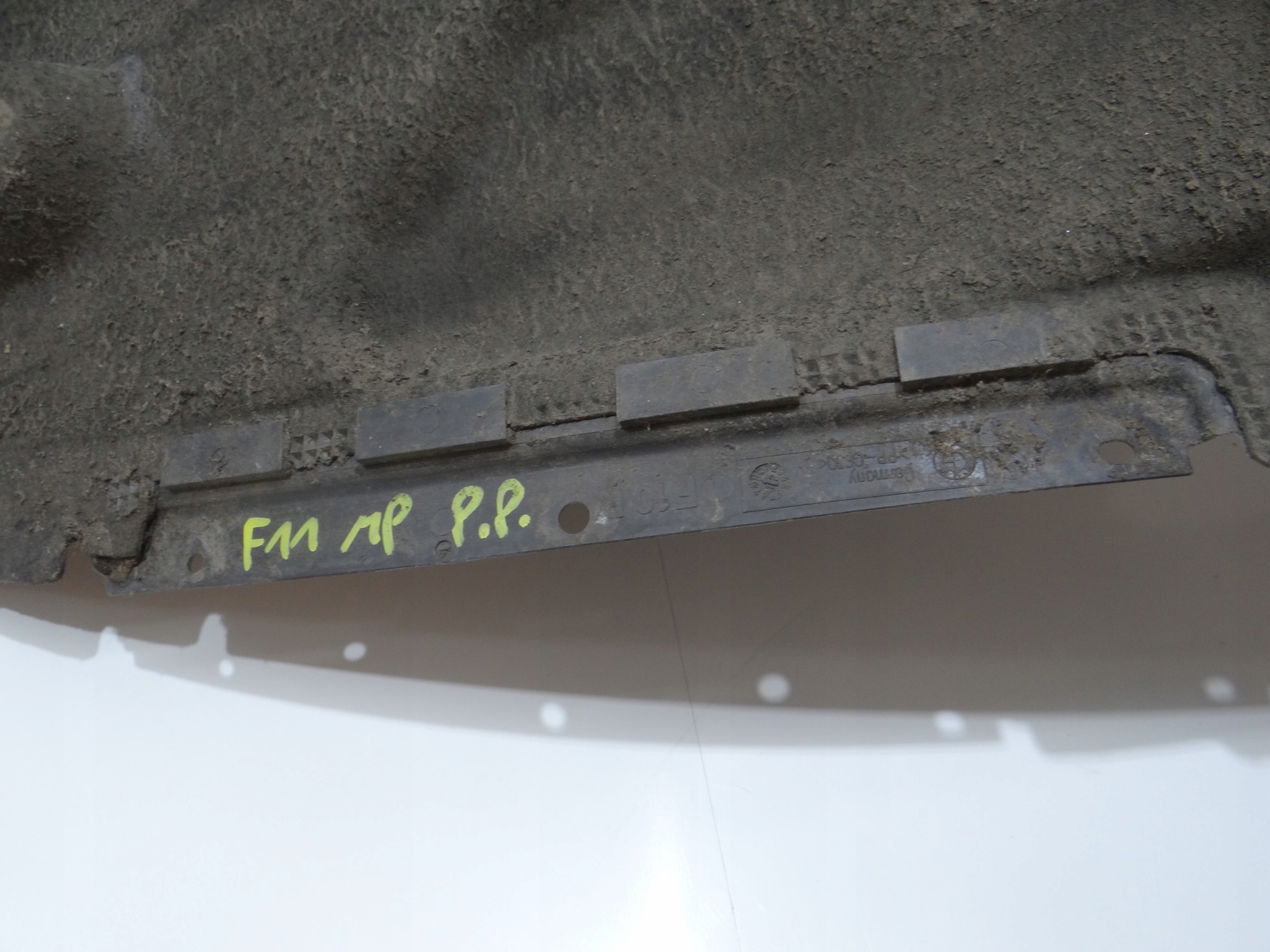 mudguard right front BMW 5 F11 M PAKIET