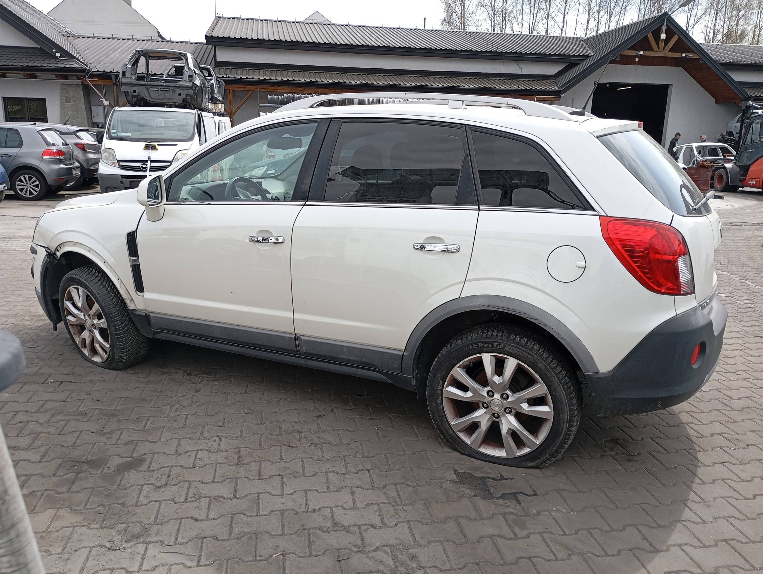 OPEL ANTARA L07 LIFT bumper rear part rear PDC
