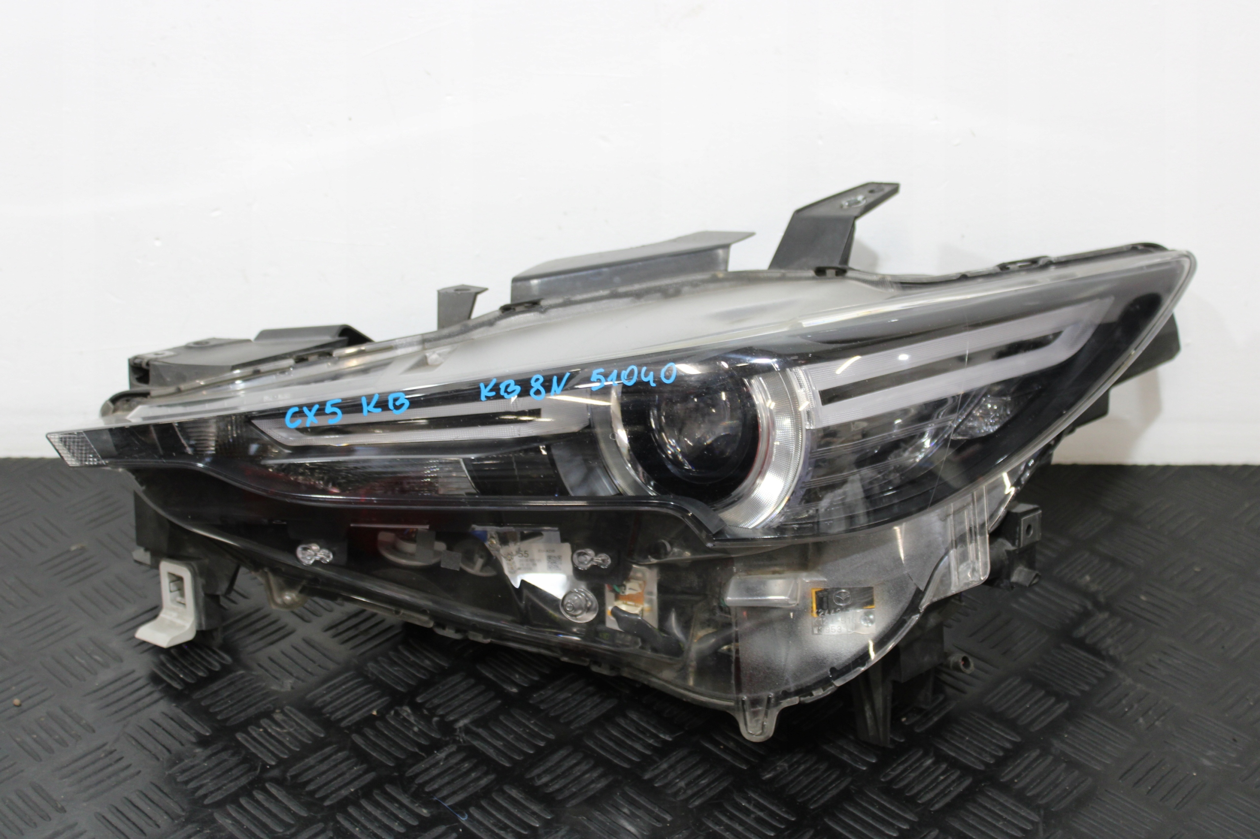 light LED left front KB8N-51040 MAZDA CX5 KB