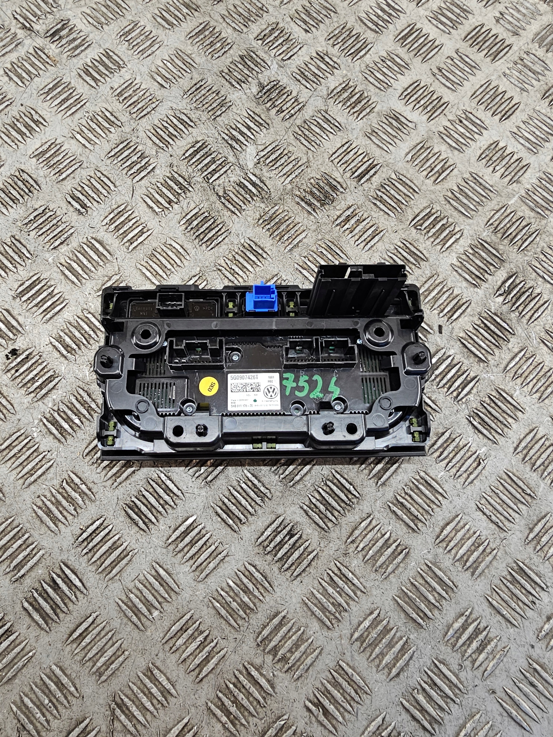VW PASSAT B8 PANEL klími klimatizaci 5G0907426T NR M810