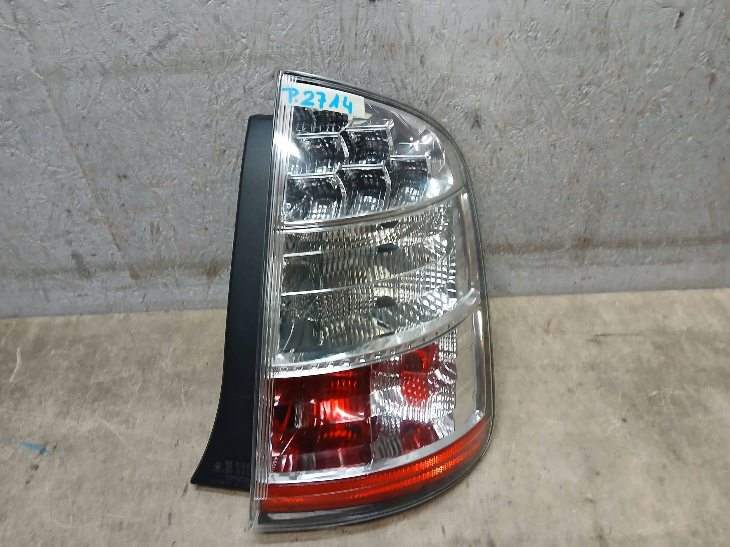 light rear part right TOYOTA PRIUS II 2 03- A046040