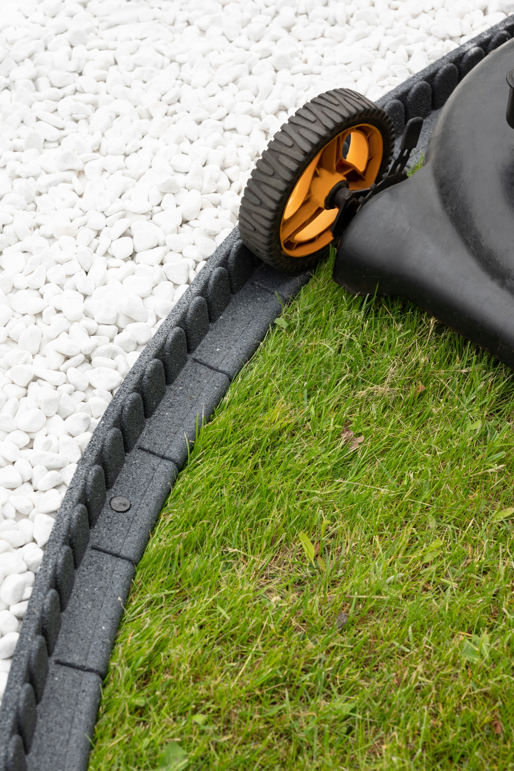 

Obrzeże Ogrodowe Trawnikowe do kosiarki 4 szpilki