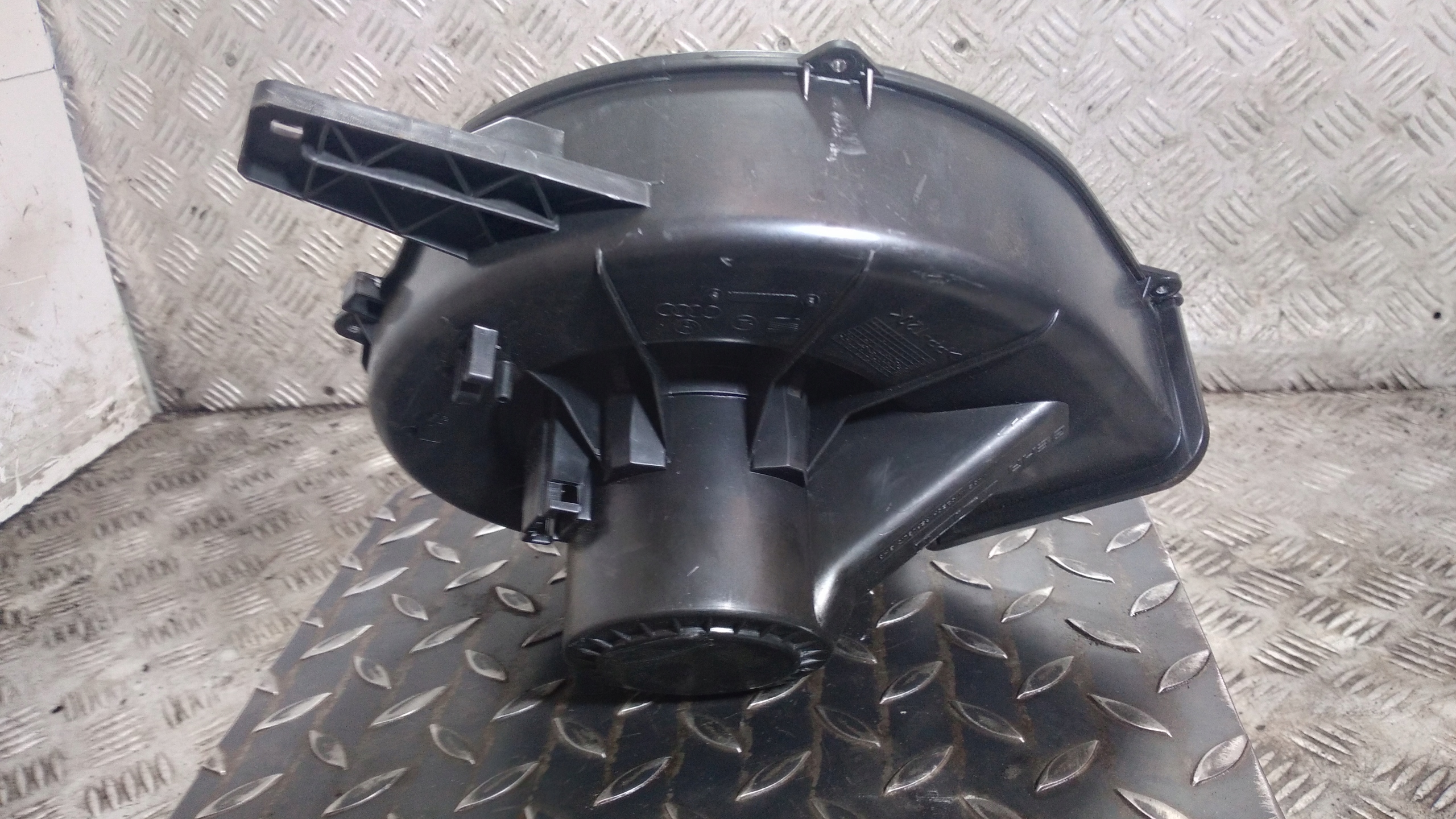 ventilátor klími SKODA FABIA 2 6Q1819015