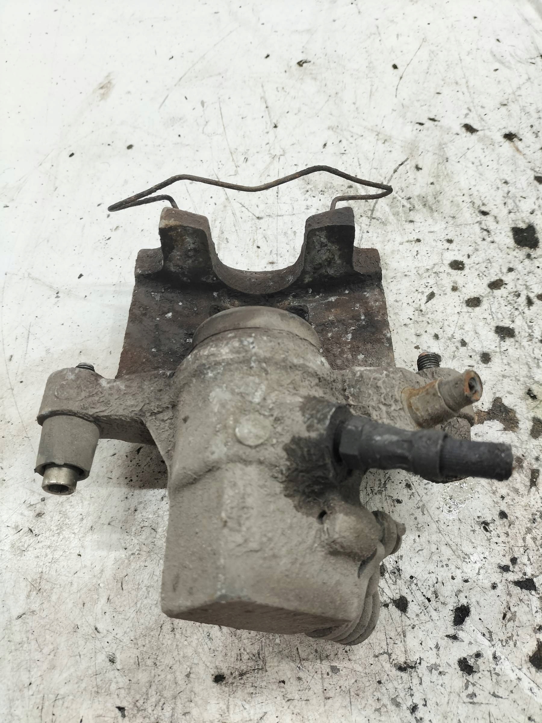 caliper brake right rear part 1.0 ECOBOOST Ford Focus Mk3 (2010-2019)
