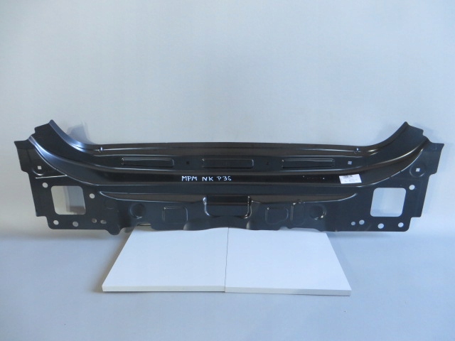 4G5813307 - AUDI A6 C8 4G5 седан задня стінка задній ремінь