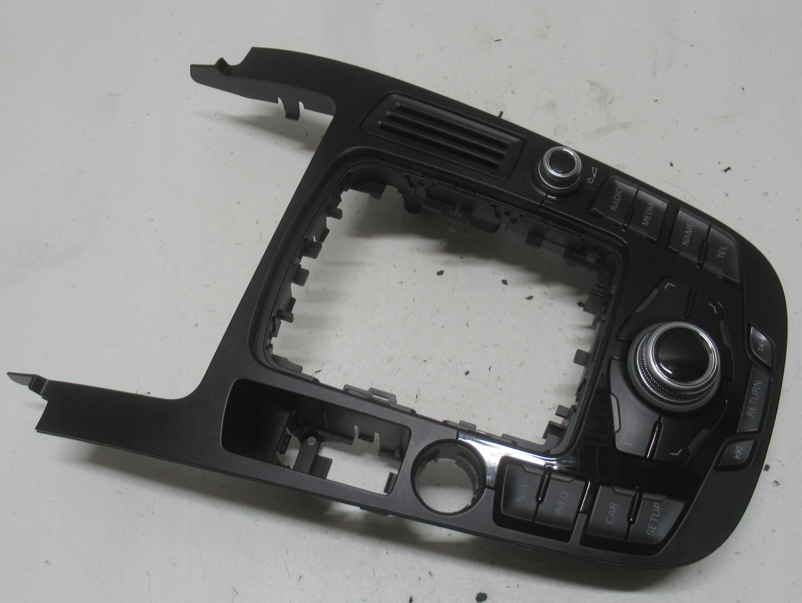 AUDI A4 B8 KOMBI 14R control panel MMI 8T0919611A