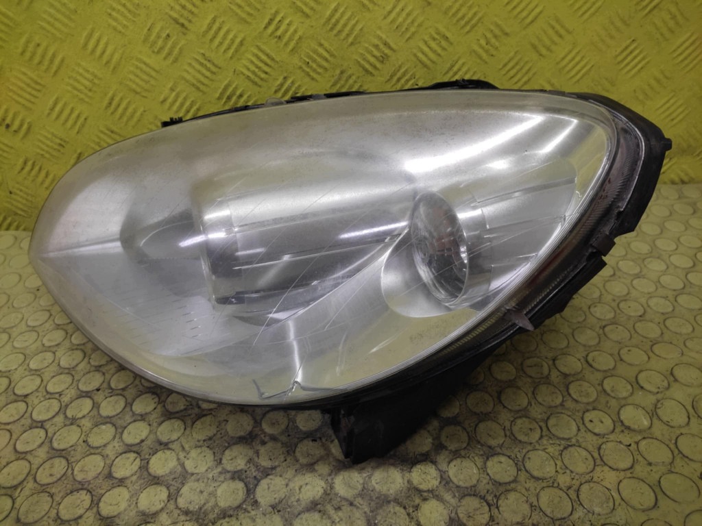 MERCEDES B KLASA W245 REFLEKTOR light left front A1698201761
