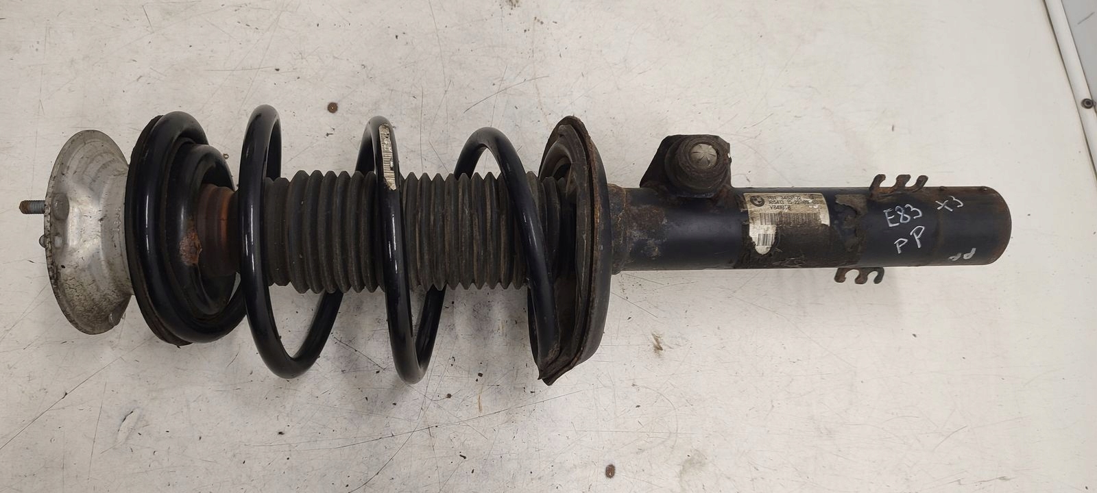 shock absorber spring front sususpension BMW E83 X3 LIFT 2,0D