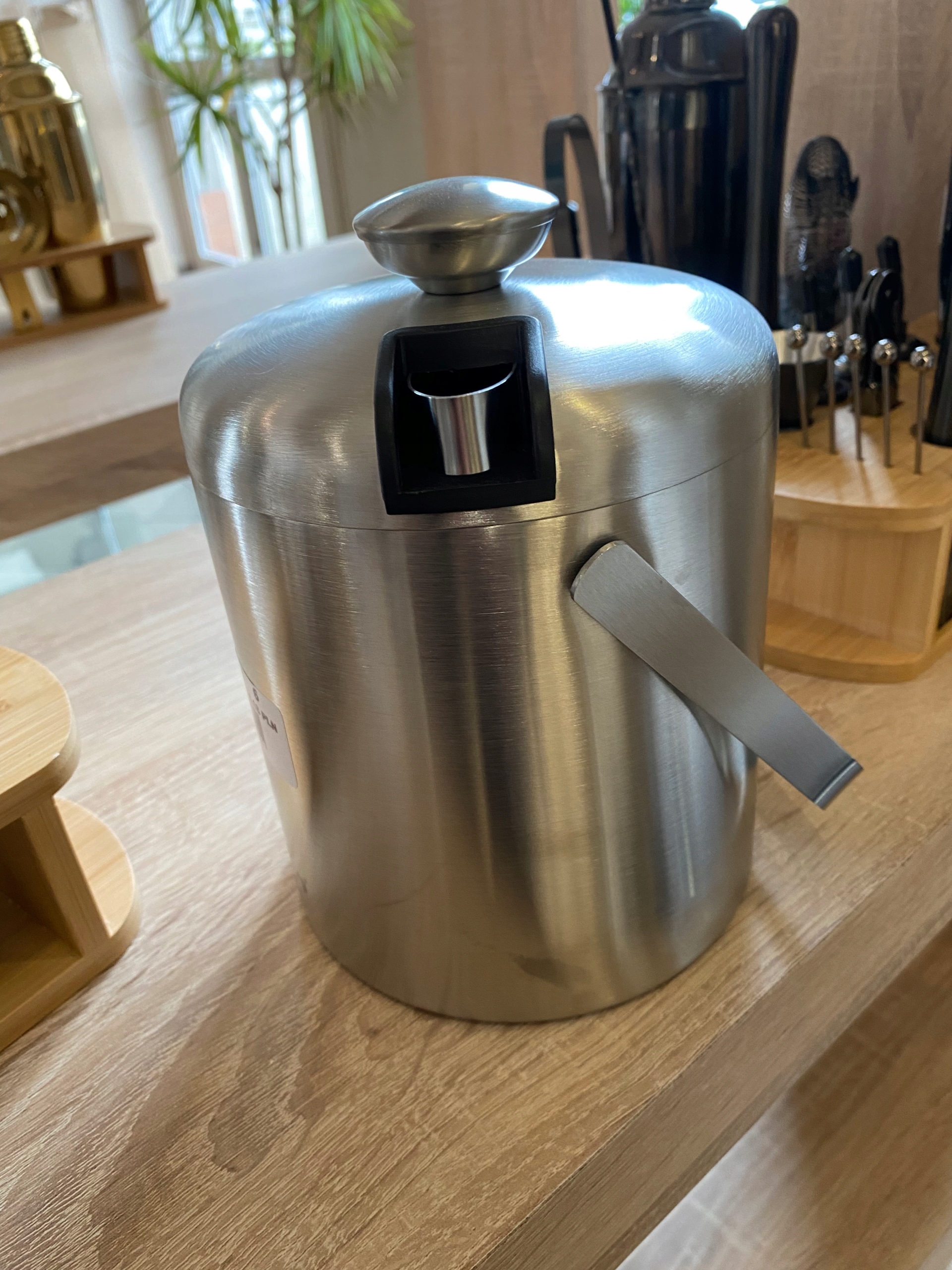 Wiaderko do lodu TERMOS ze szczypcami satyna BAR Producent Klausberg