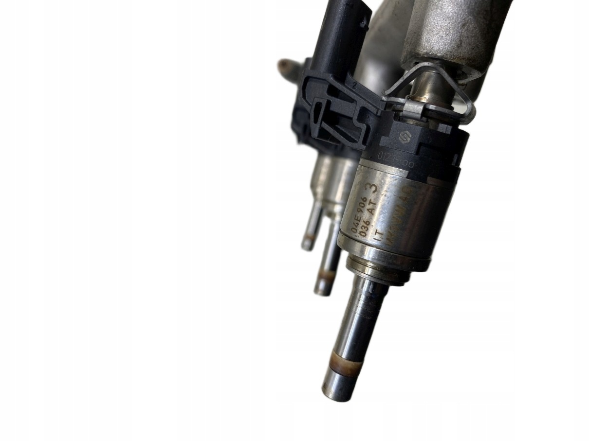 Rampe injection RAPID SPACEBACK 1.0 TSI 04C133320G 04E906036AT