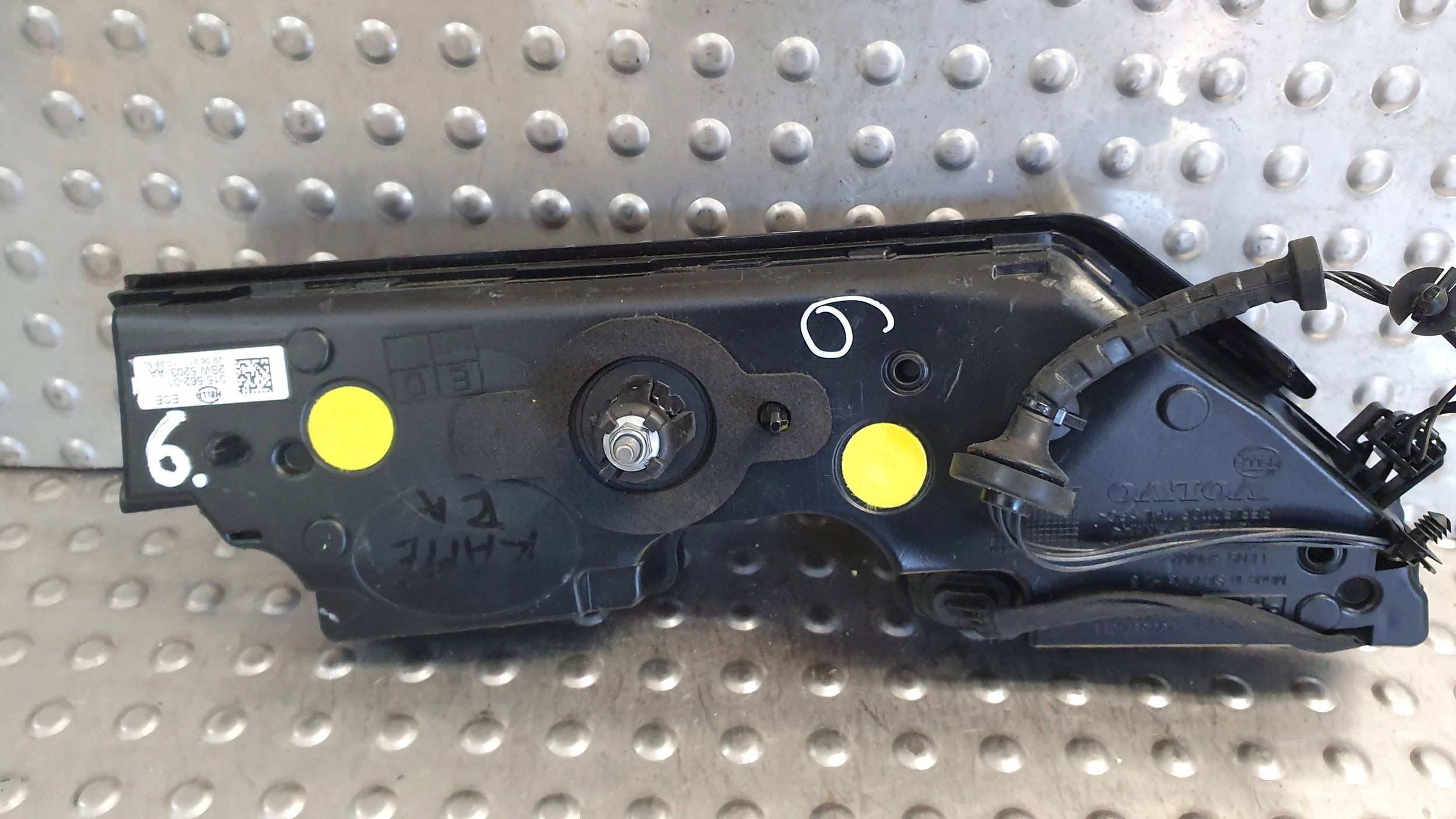 light rear part left VOLVO C40 to the bonnet 21- 32365672