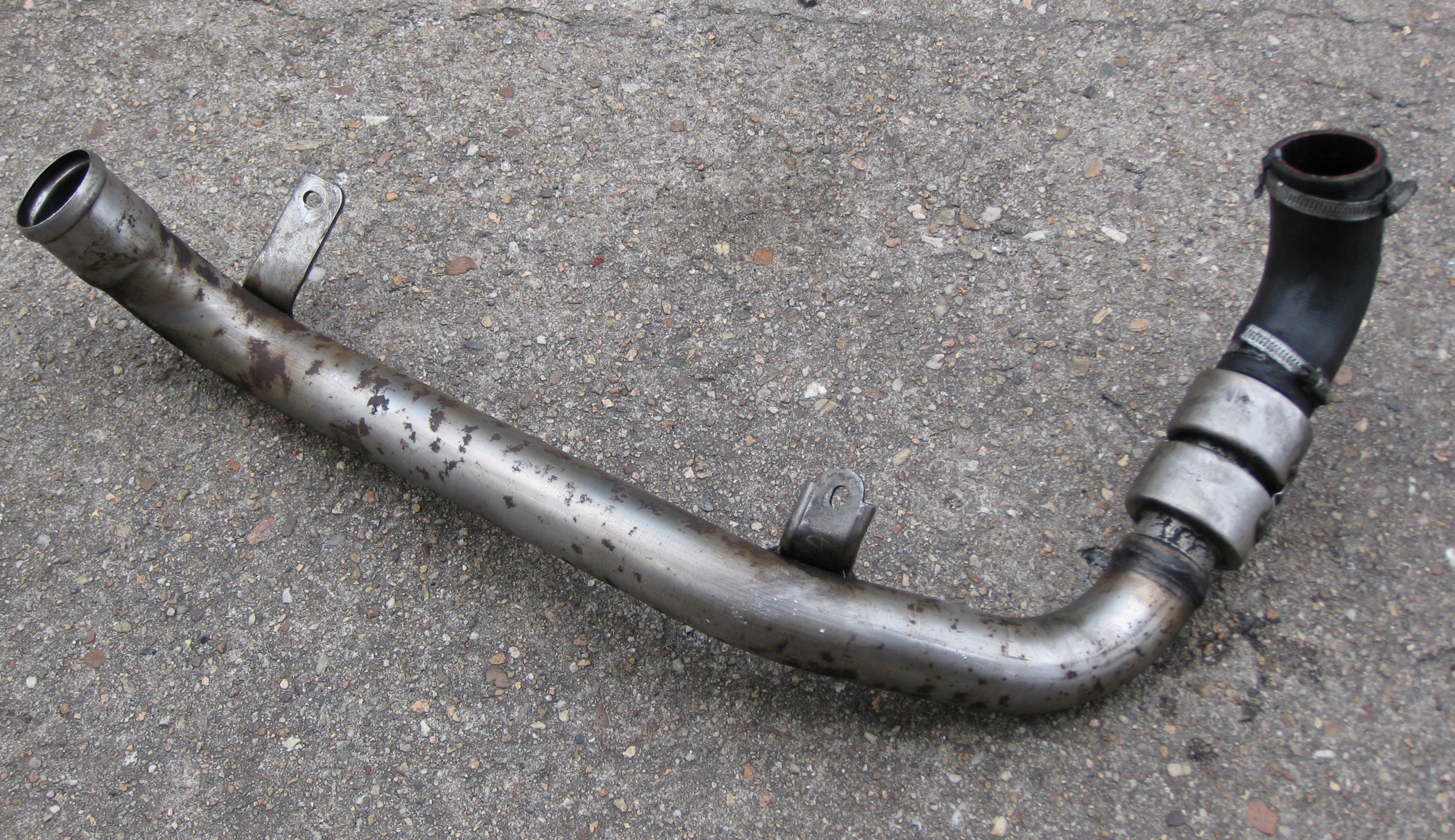 FORD MONDEO MK4 KOMBI 08R trouba hadice intercoolera