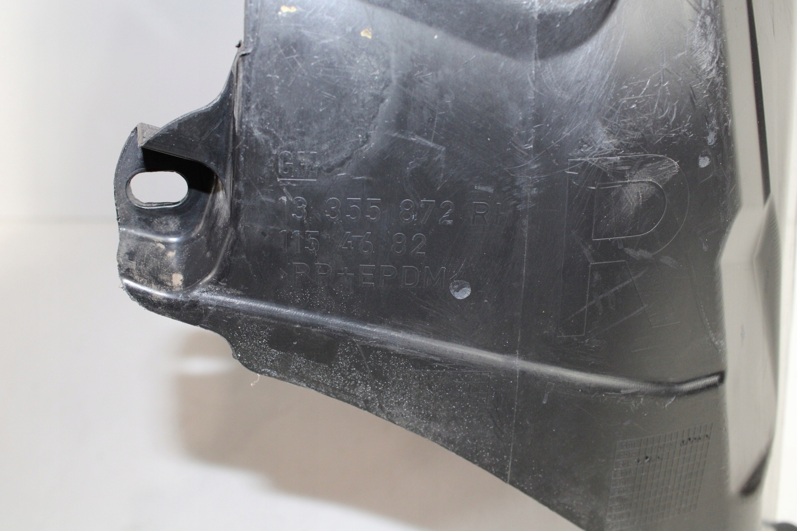 OPEL ADAM mudguard front right UZYWANE ORYGINALNE GM 13355872