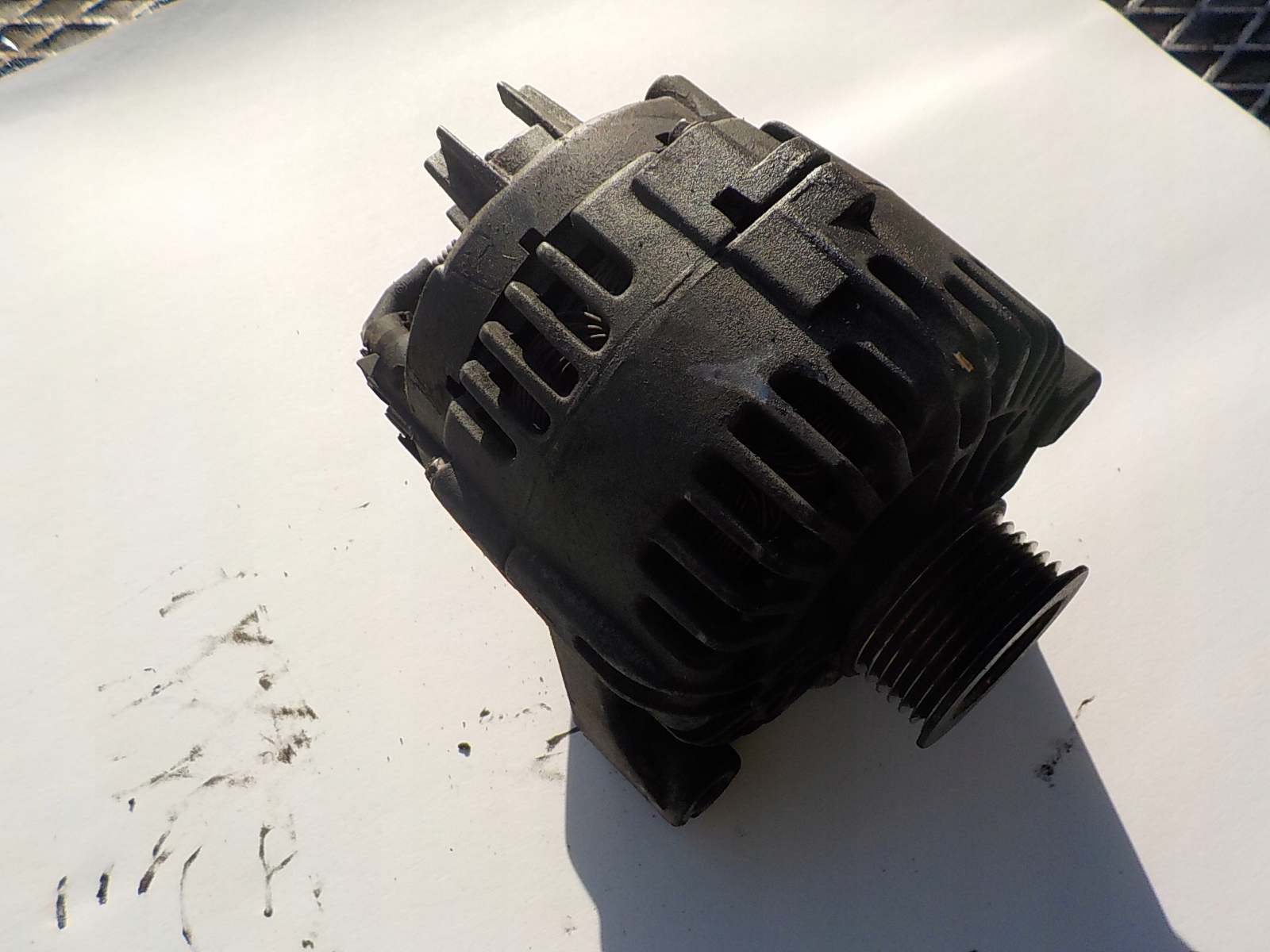 BMW X5 (E53) 3.0 D ALTERNATOR 2543236B 7797660