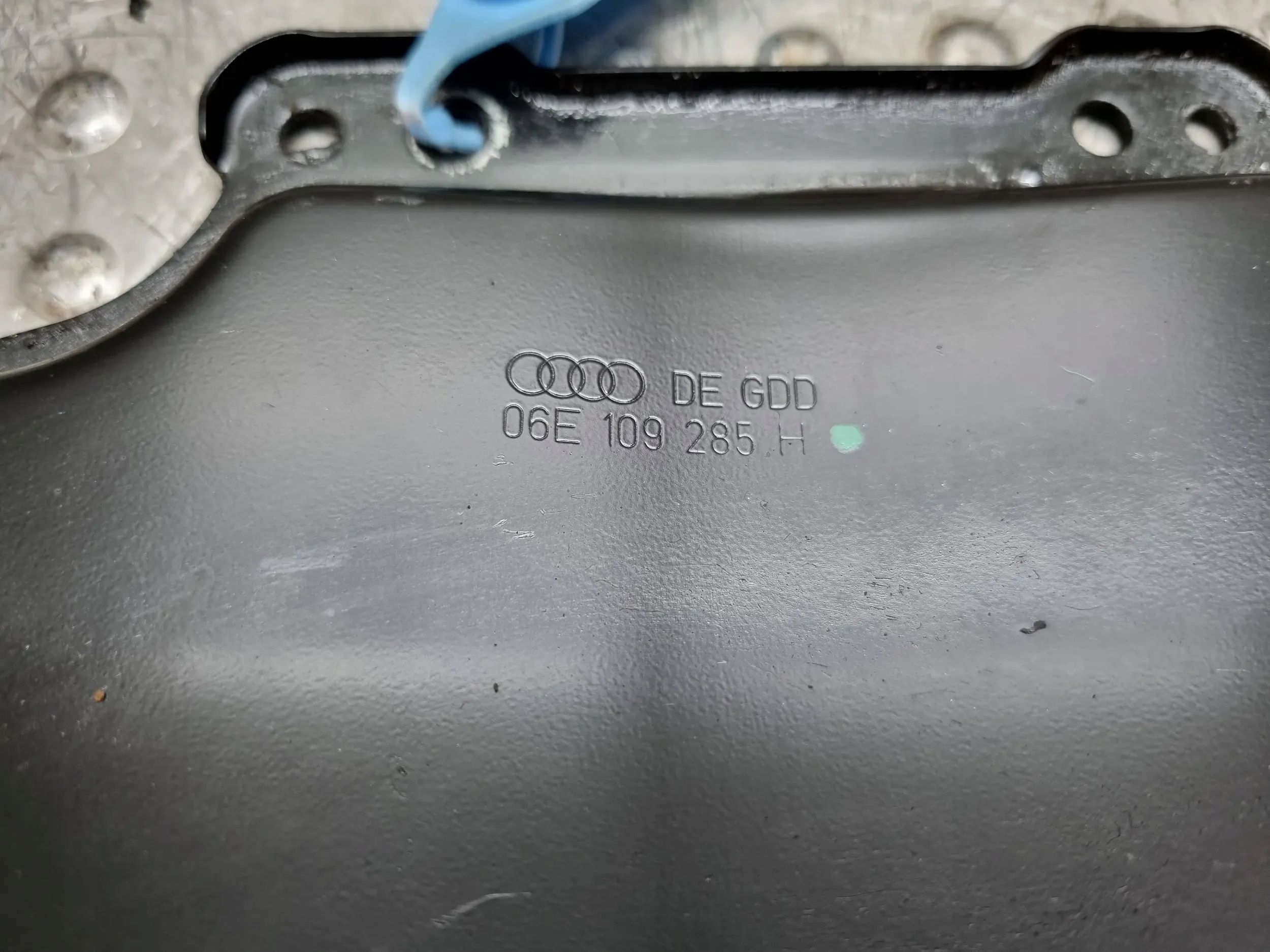 BOÎTE COUVERCLE DE LA DISTRIBUTION 06E109285H AUDI A4 A6 A8 Q7 3.0 TFSI