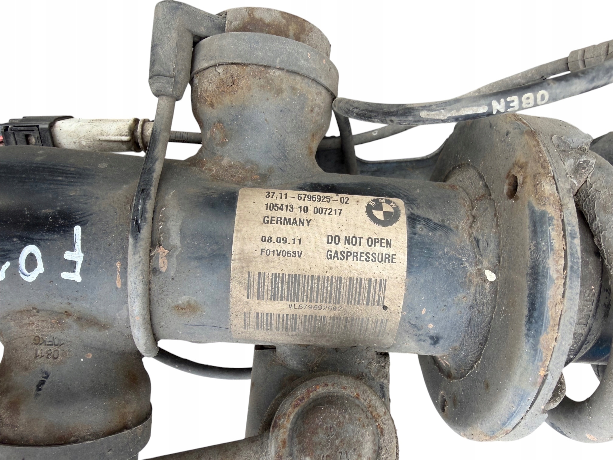 shock absorber left front BMW F01 3.0D 6796925-02
