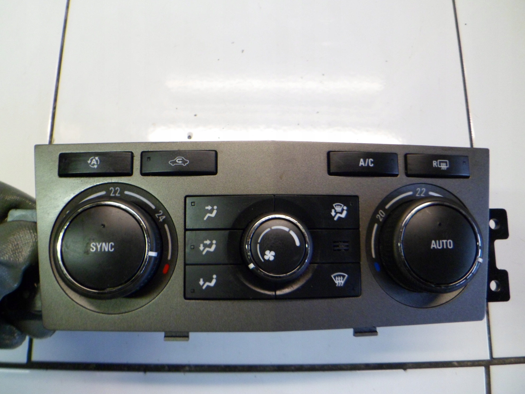 OPEL ANTARA LIFT PANEL klími klimatizaci 95328704