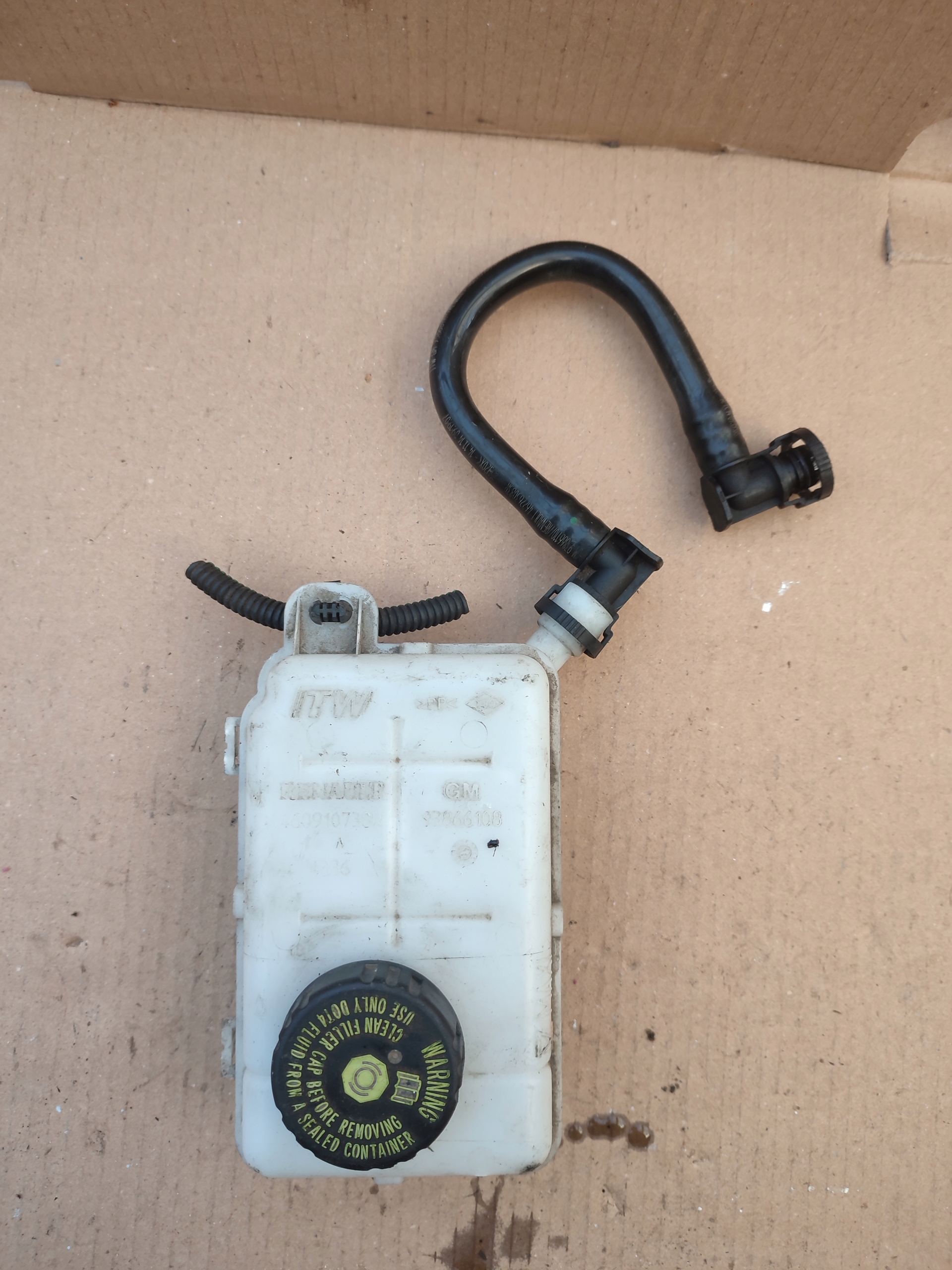 Behälter des Gasses Brems- RENAULT TRAFIC 1.6 460910738R